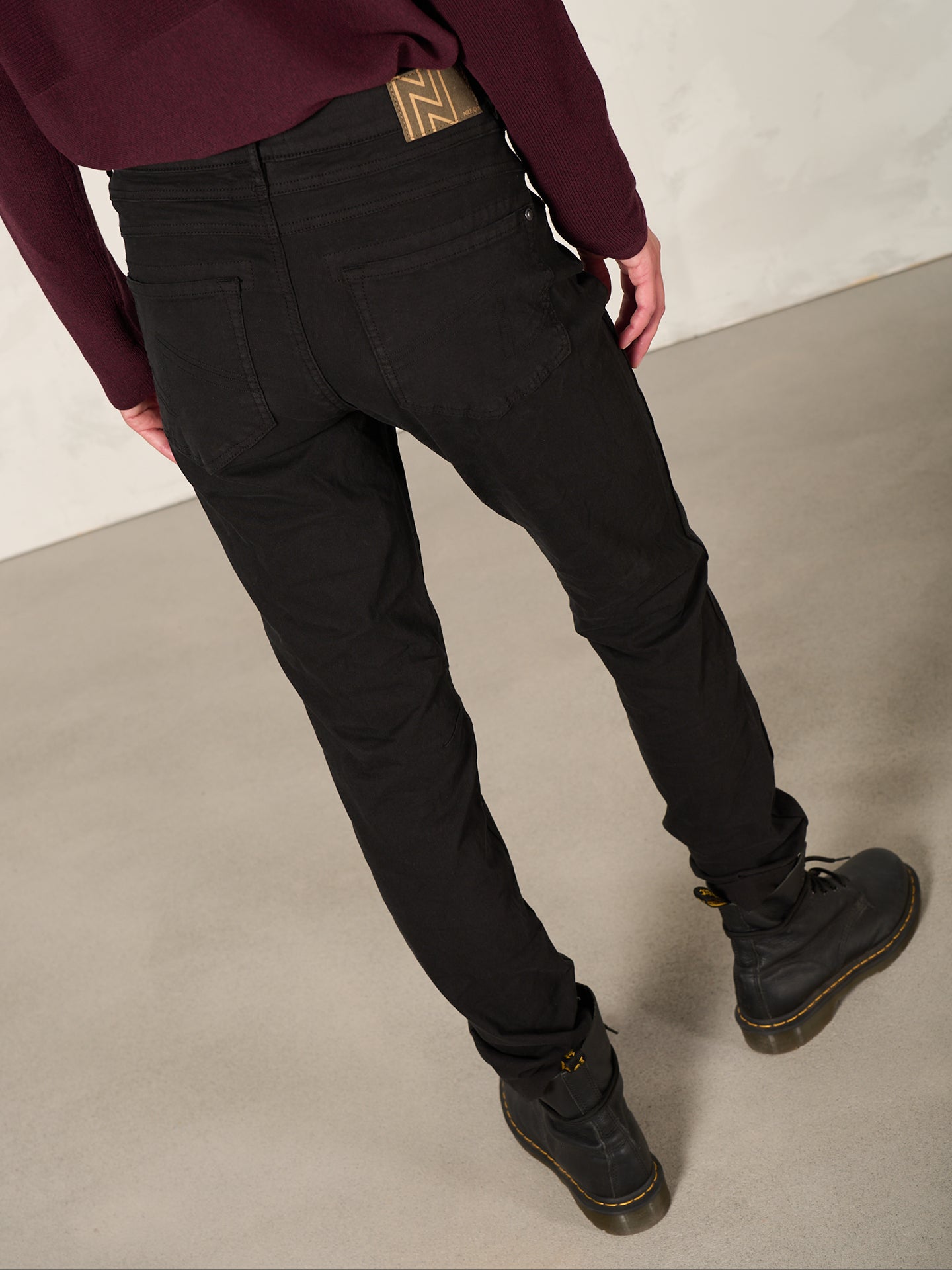 Tapered pants