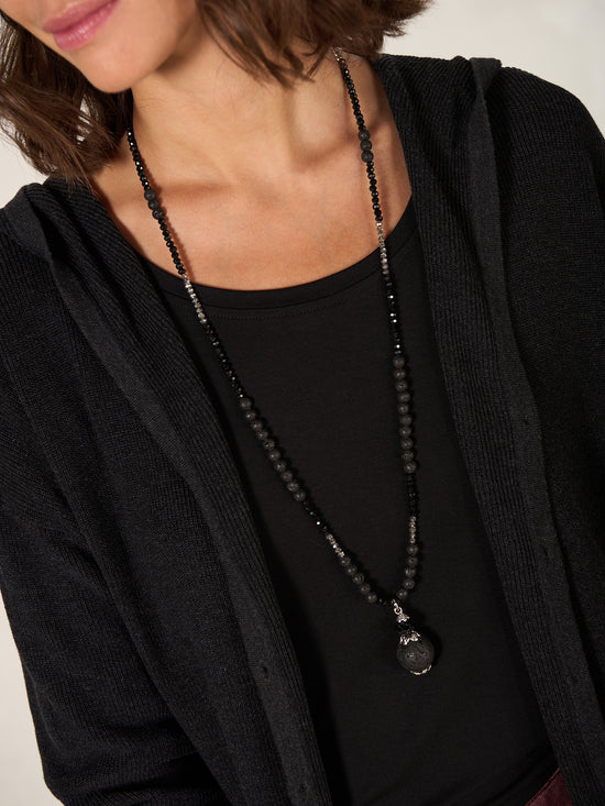 collier avec pendentif
