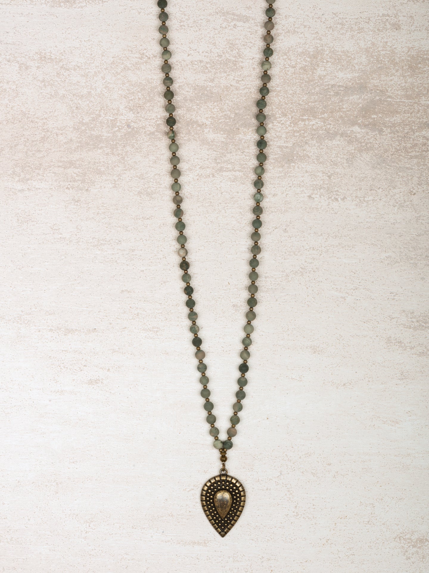 Collana con ciondolo