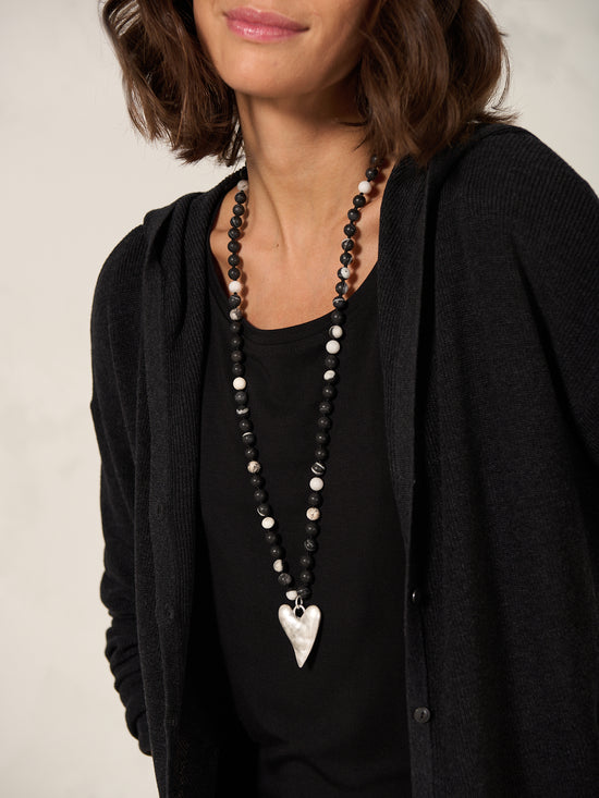 collier avec pendentif