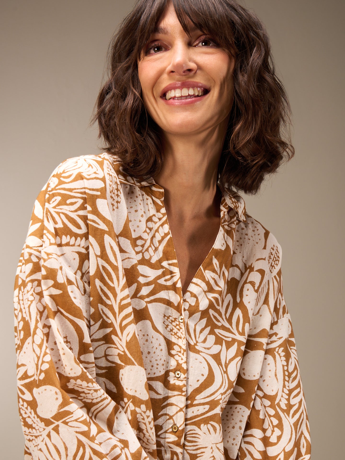 Blouse with button placket