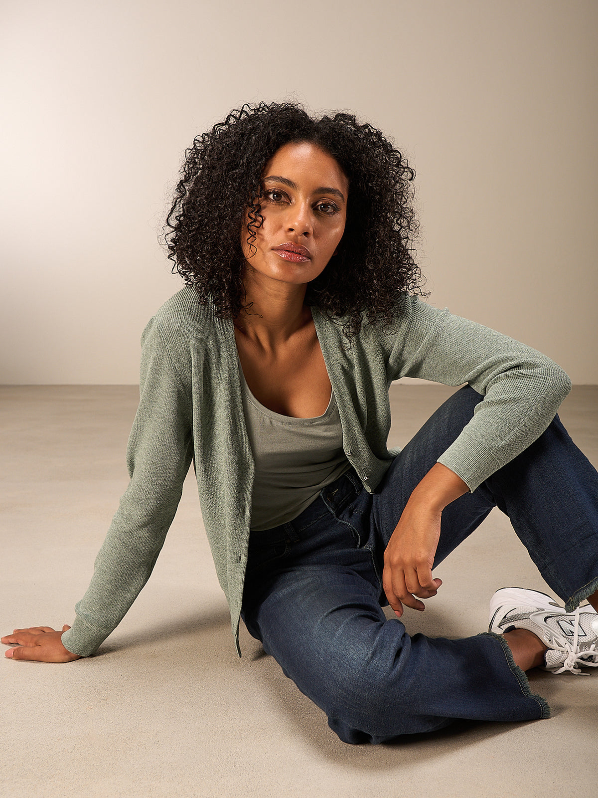 V-neck cardigan