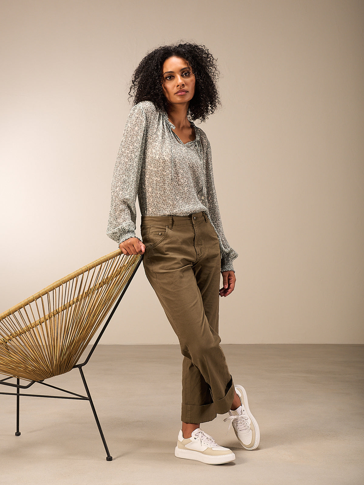 blouse avec détails à volants