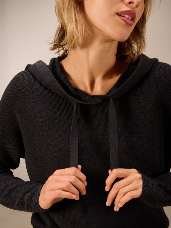 Maglione con cappuccio