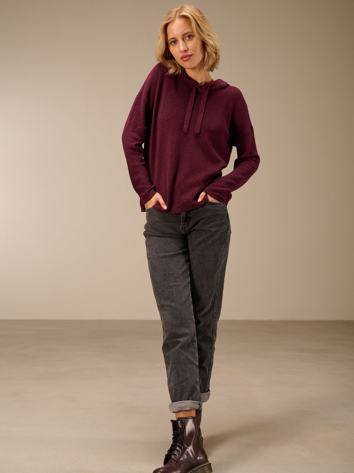 Maglione con cappuccio