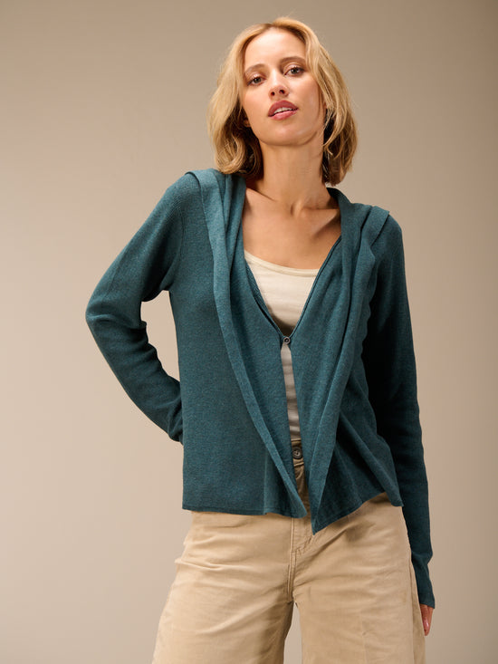 Strickjacke mit Kapuze