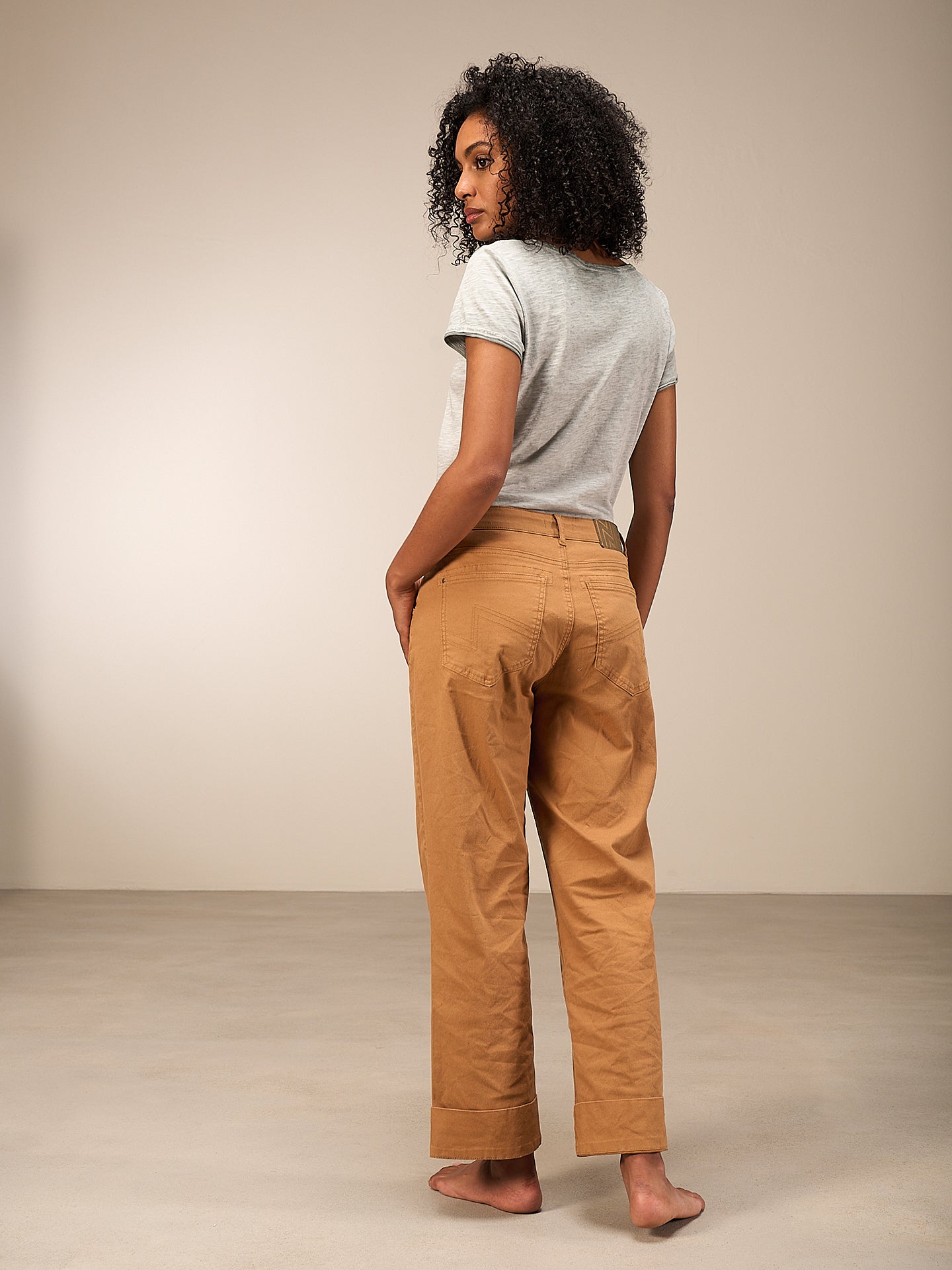 Pantaloni dritti
