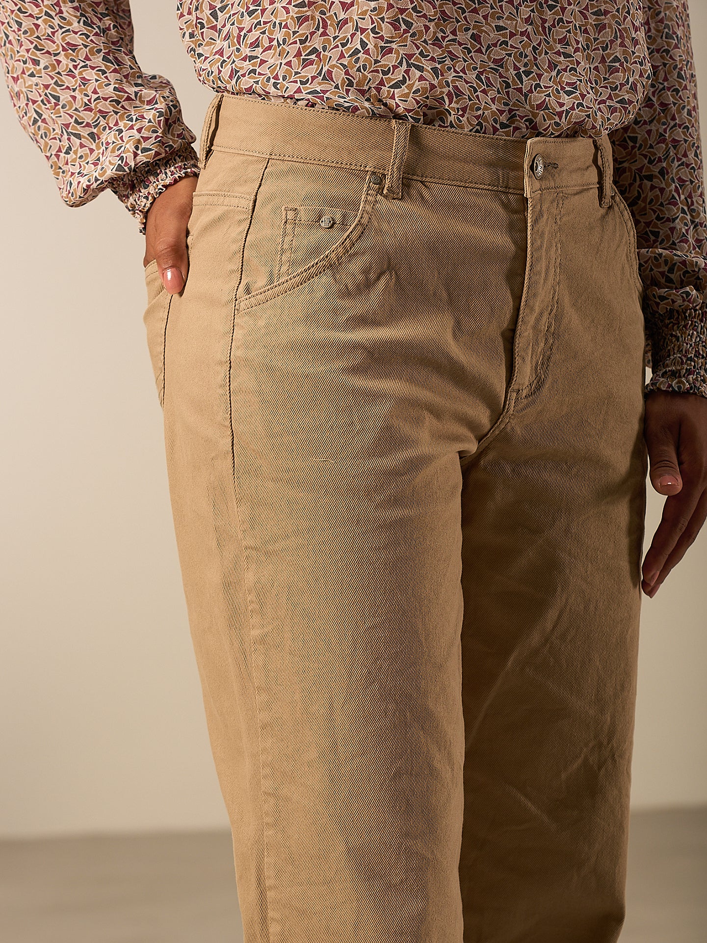 Pantaloni dritti