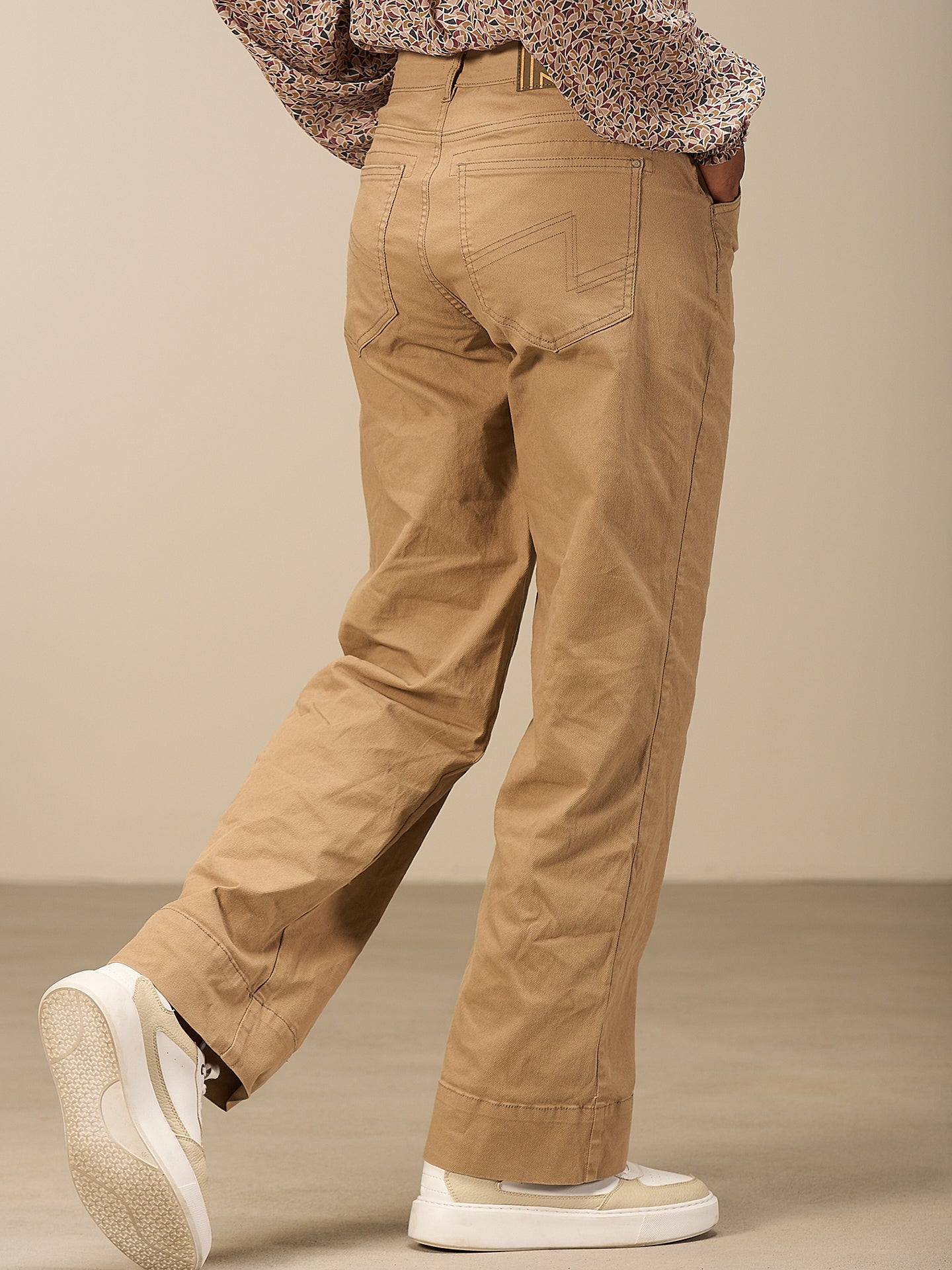 Pantaloni dritti