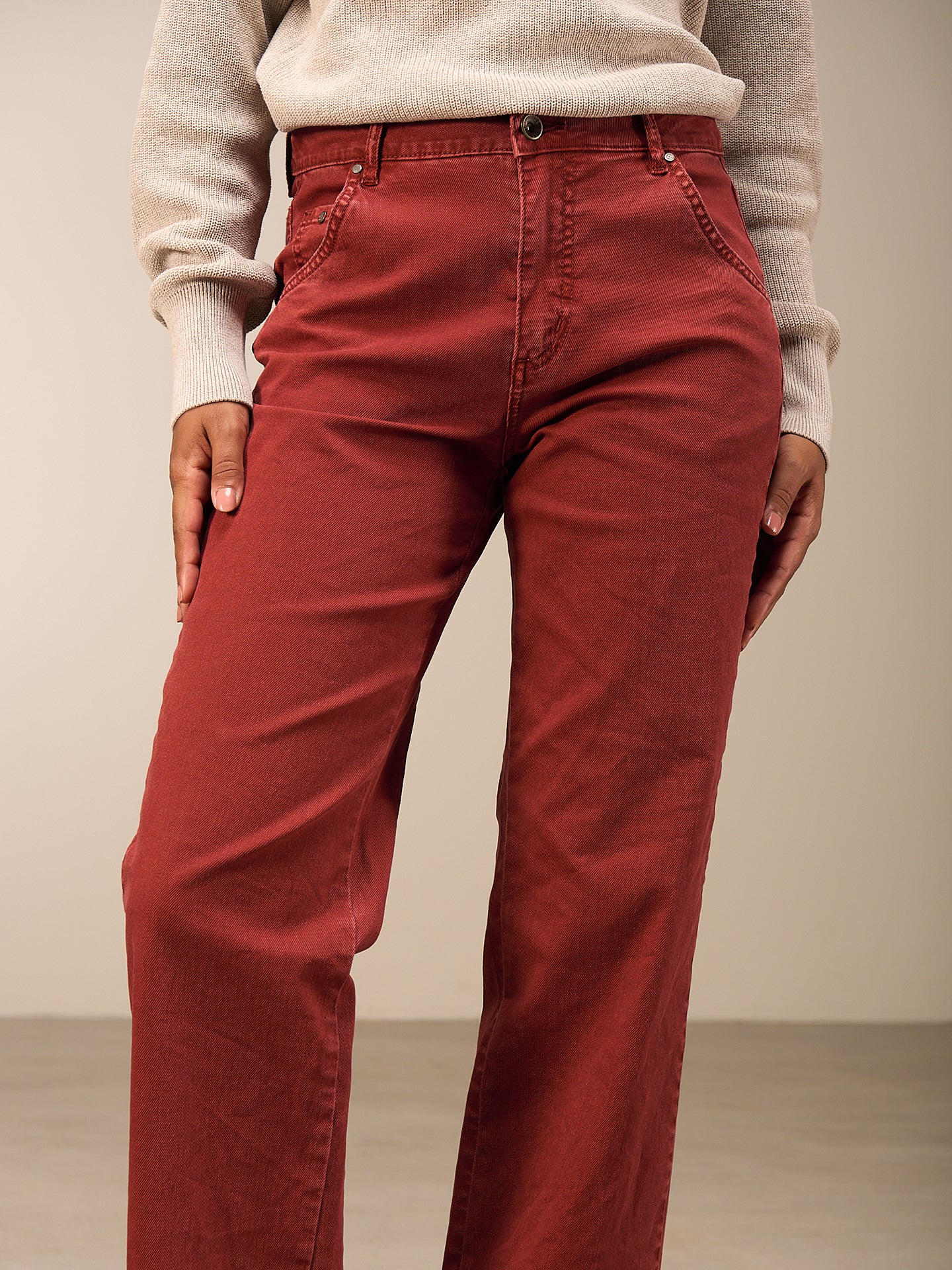 Pantaloni dritti