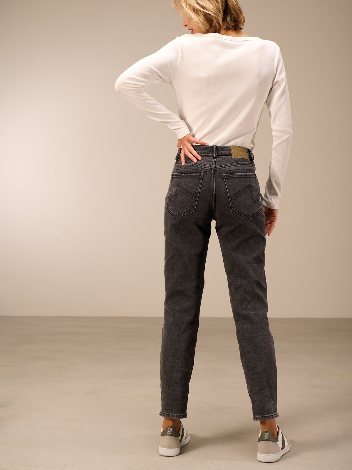 jean loose