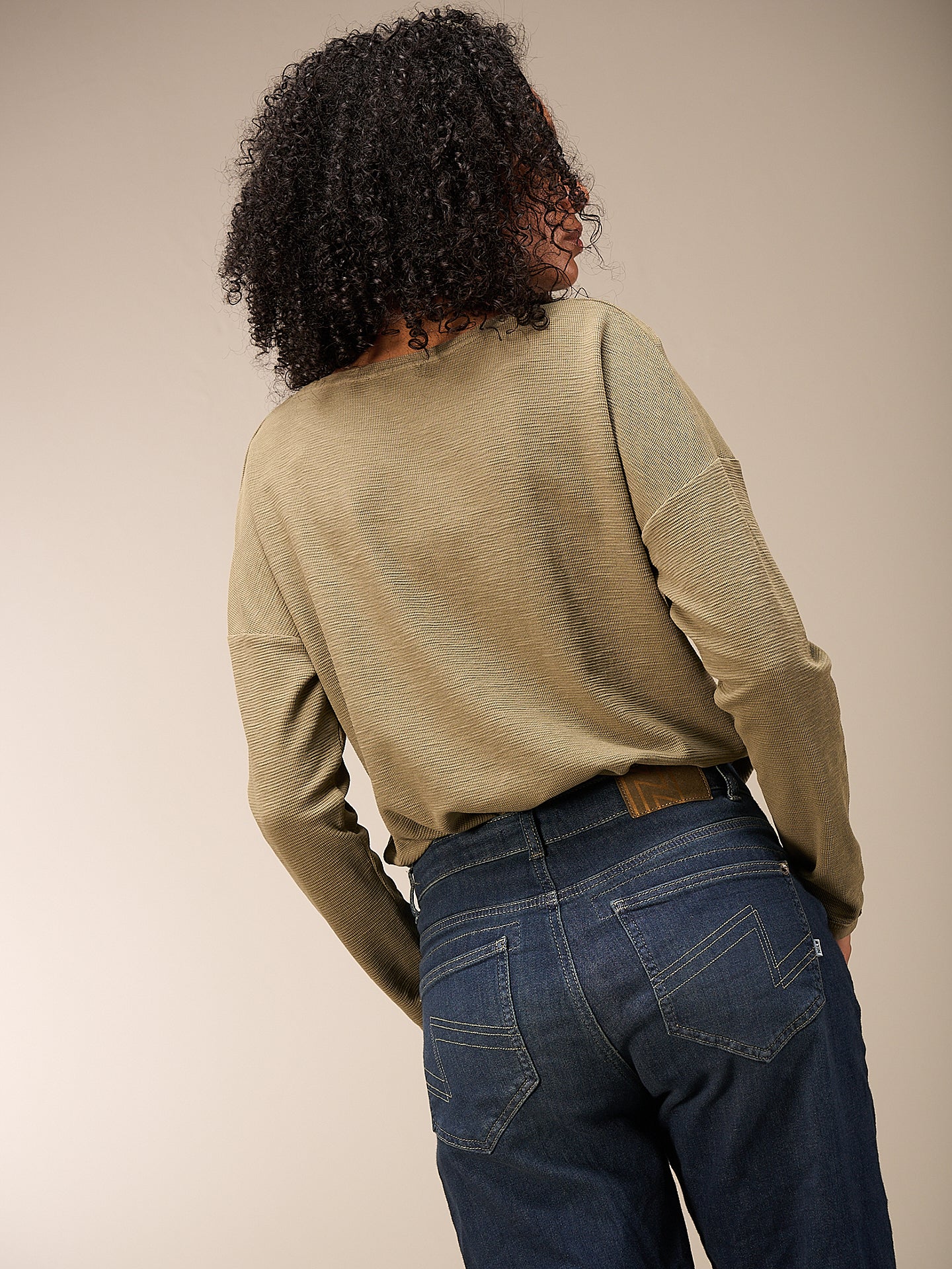 Long-sleeved shirt