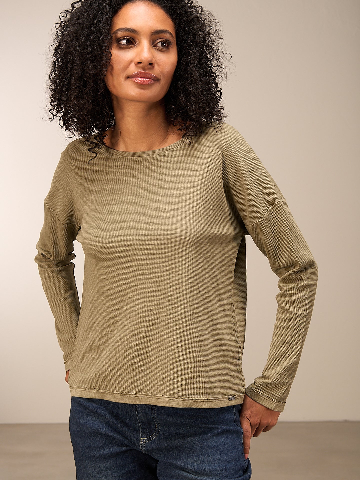 Long-sleeved shirt