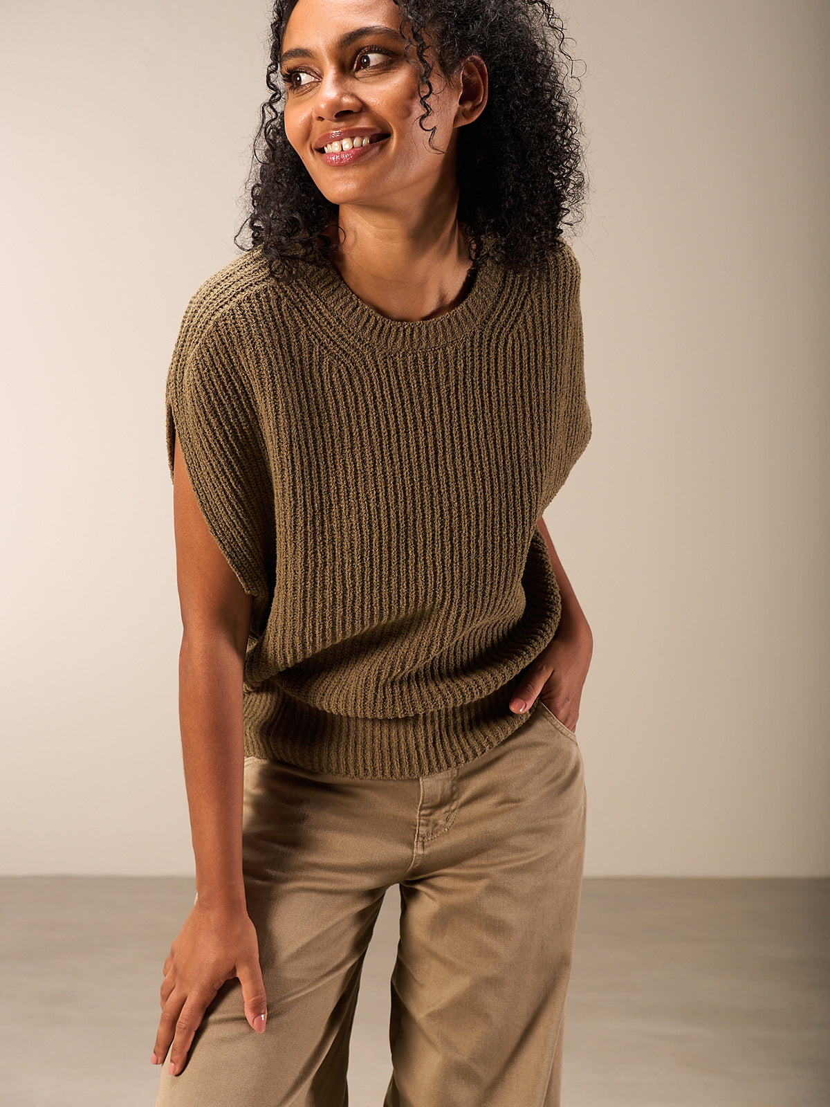 Knitted sweater vest