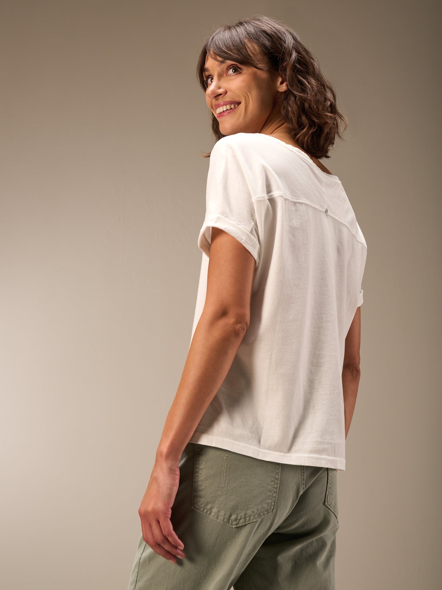 T-shirt à manches coupées raccourcies