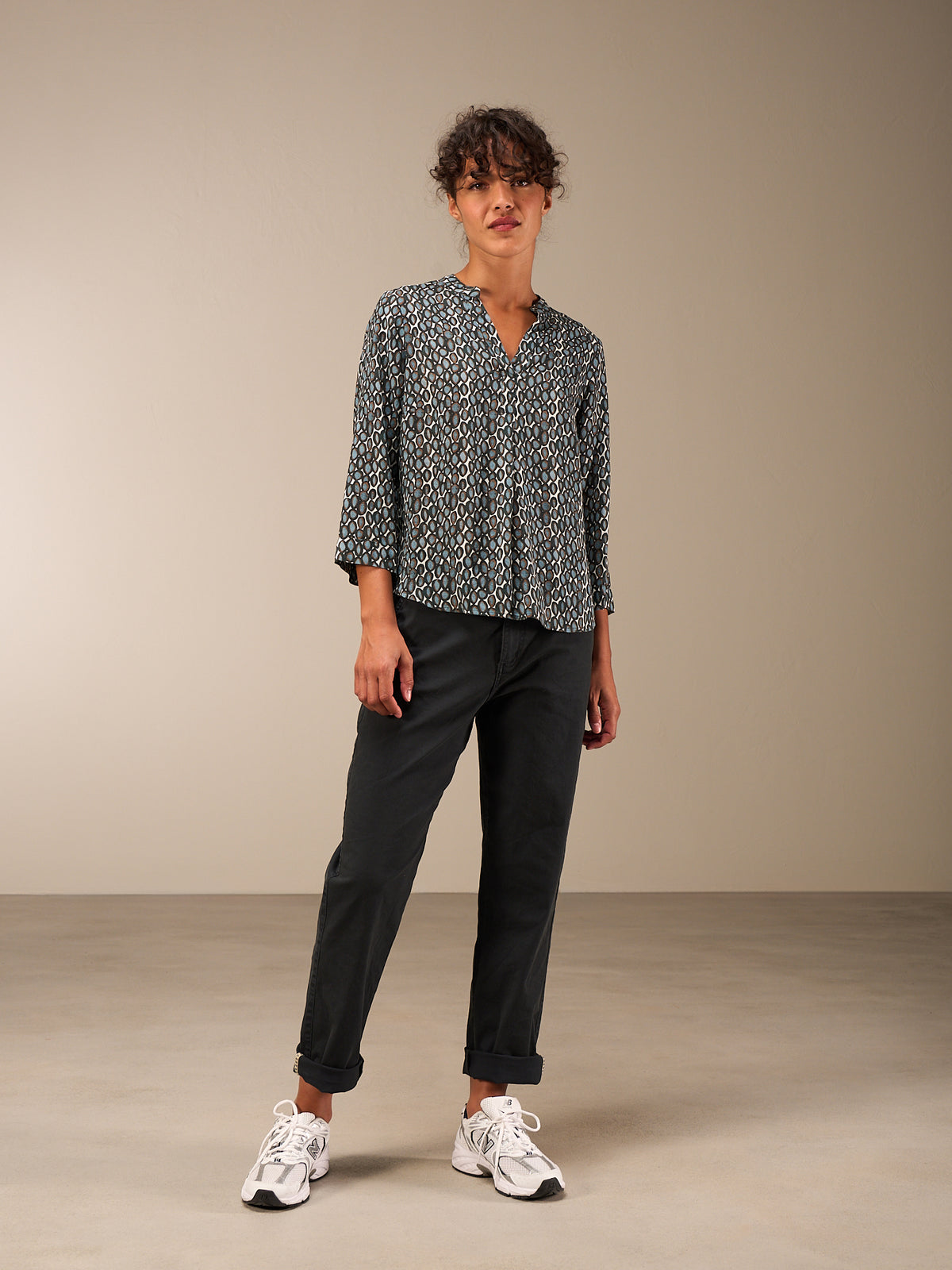 blouse avec col montant