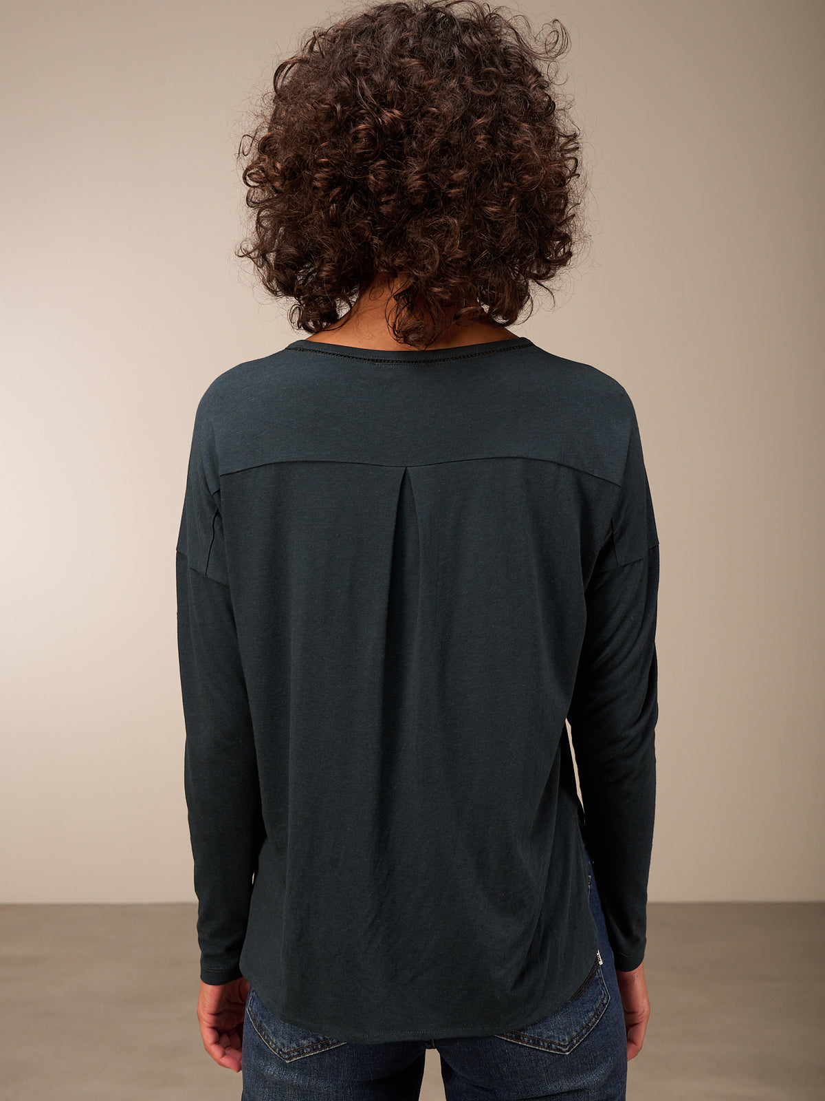 Long-sleeved shirt