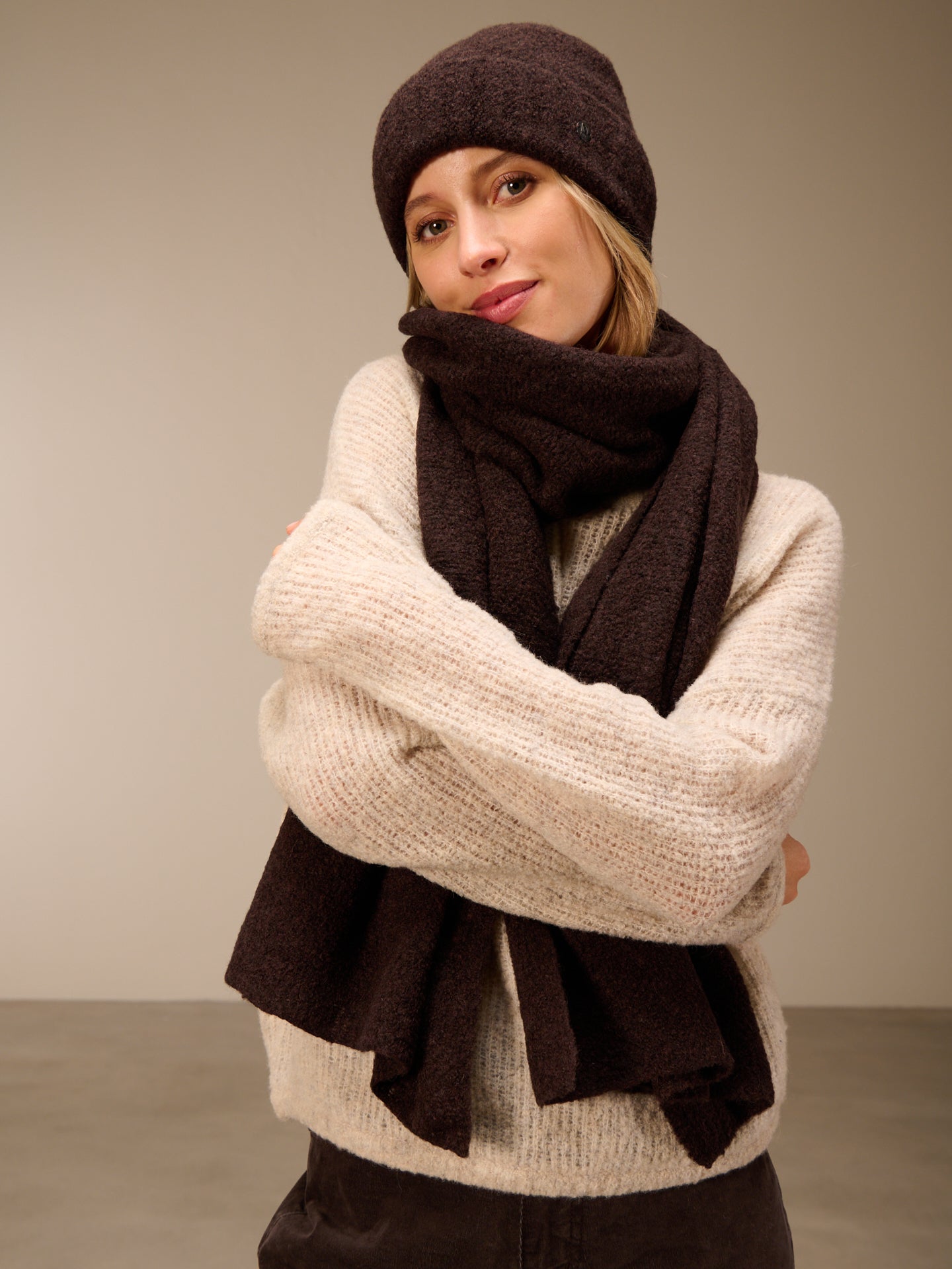 Wool scarf