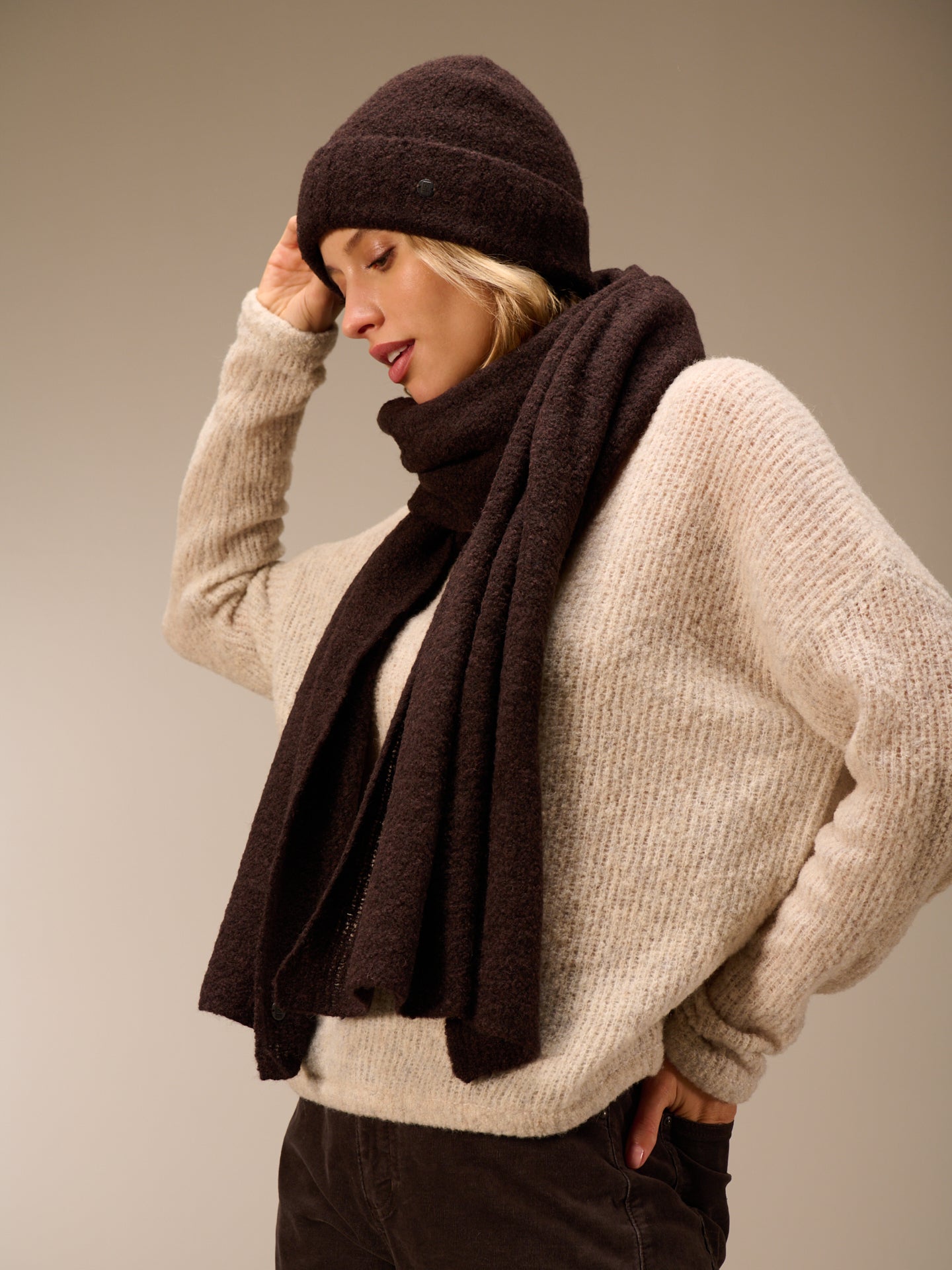 Wool scarf