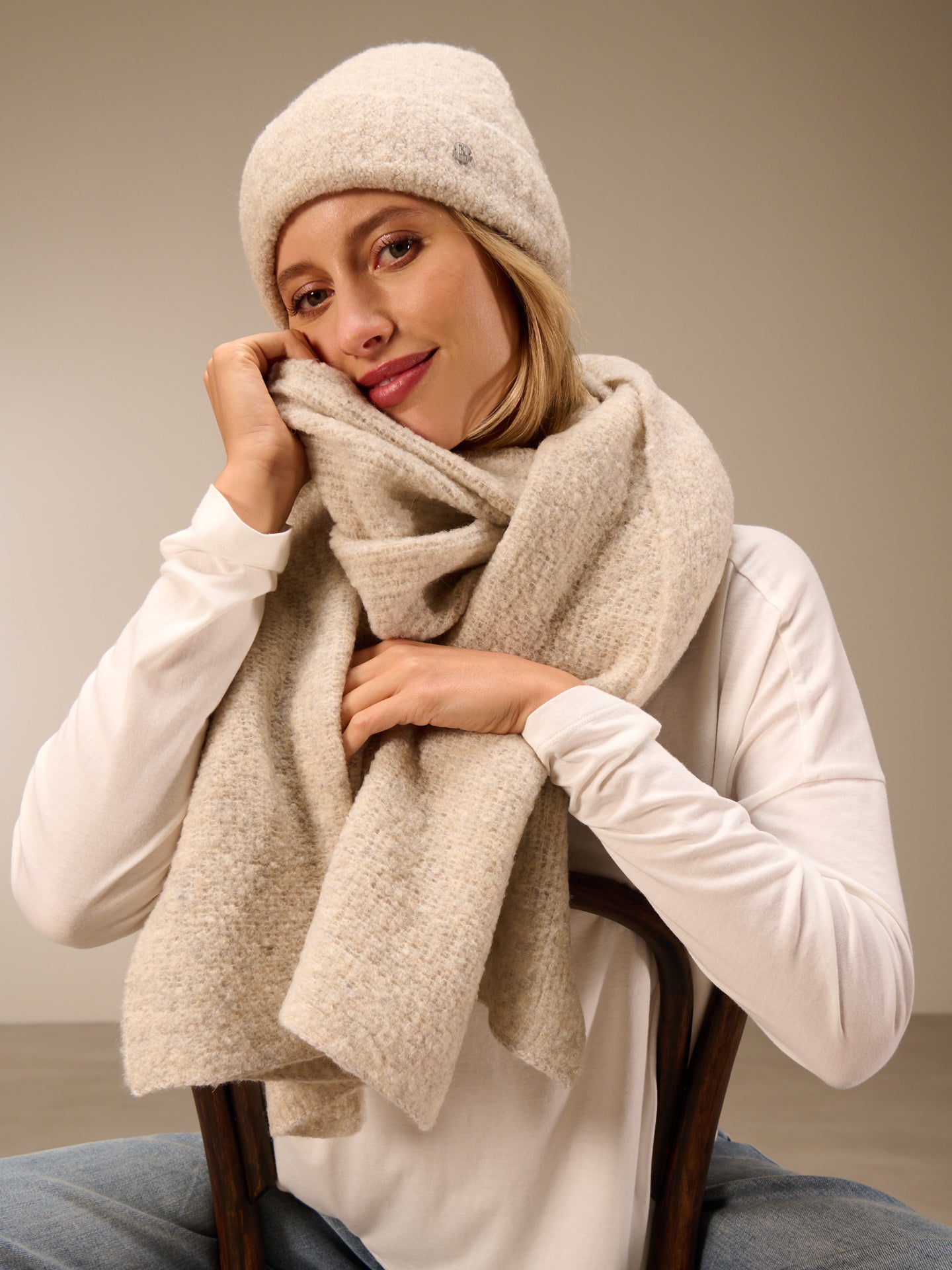 Wool scarf
