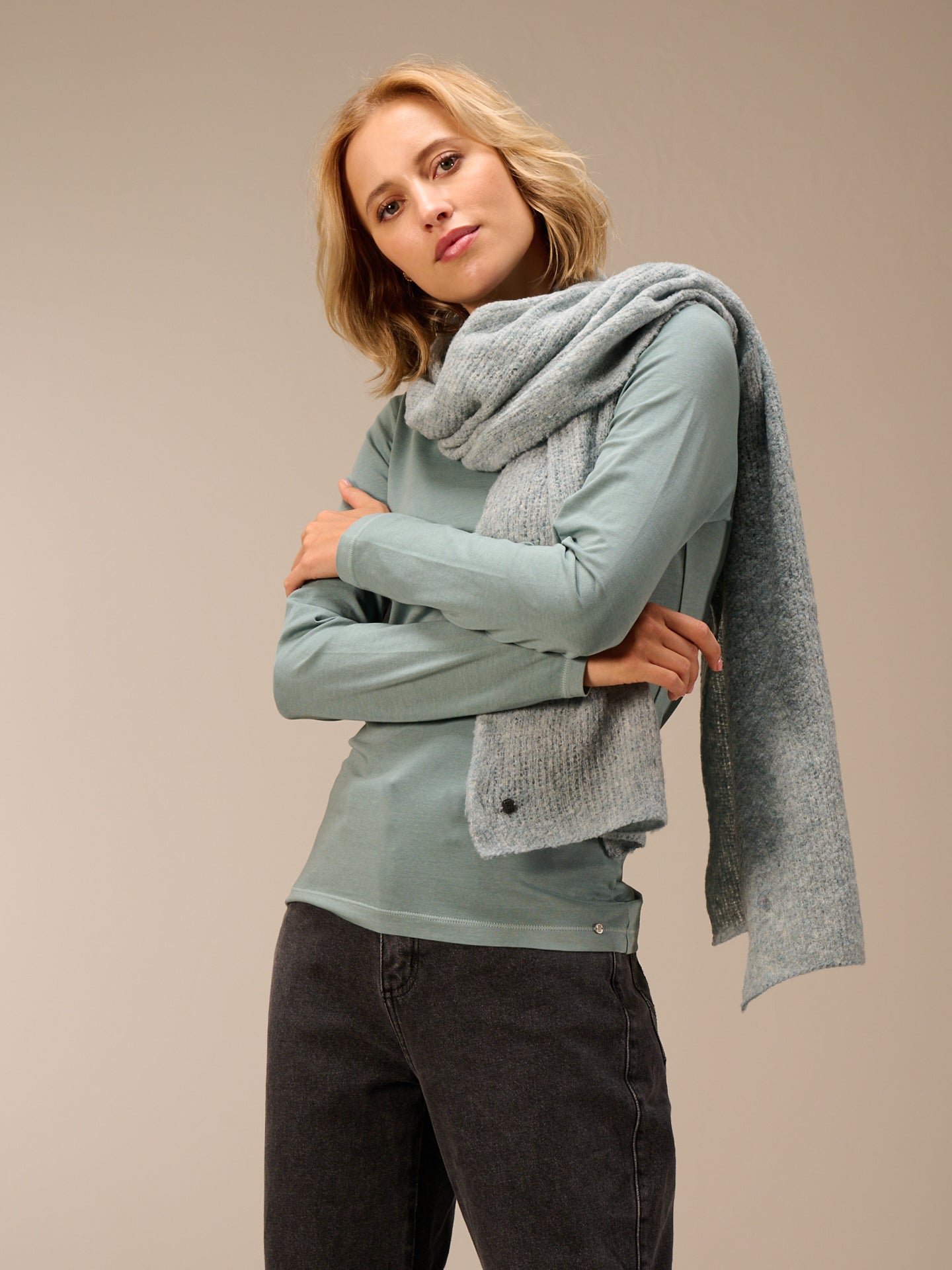 Wool scarf