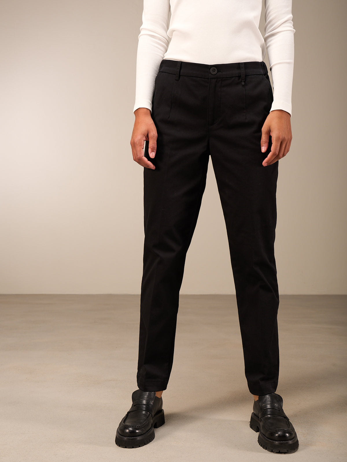 Chinos