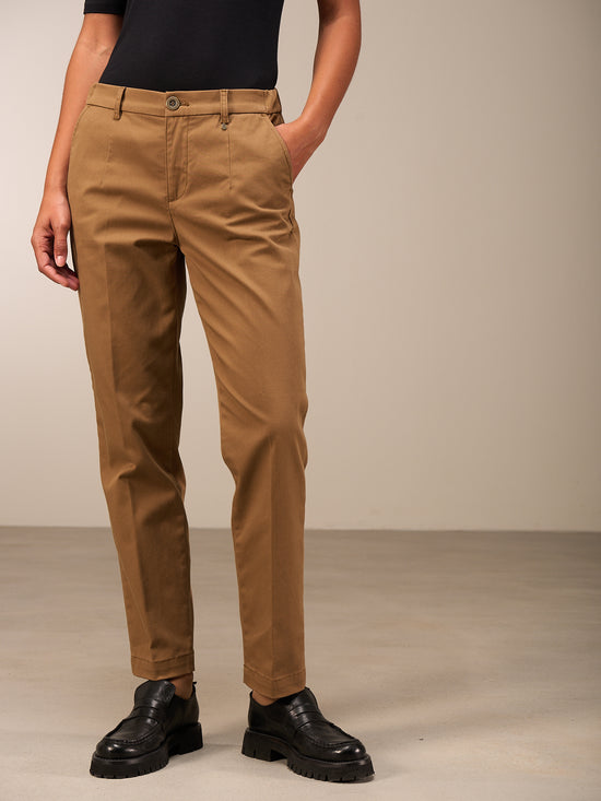 Pantaloni chino