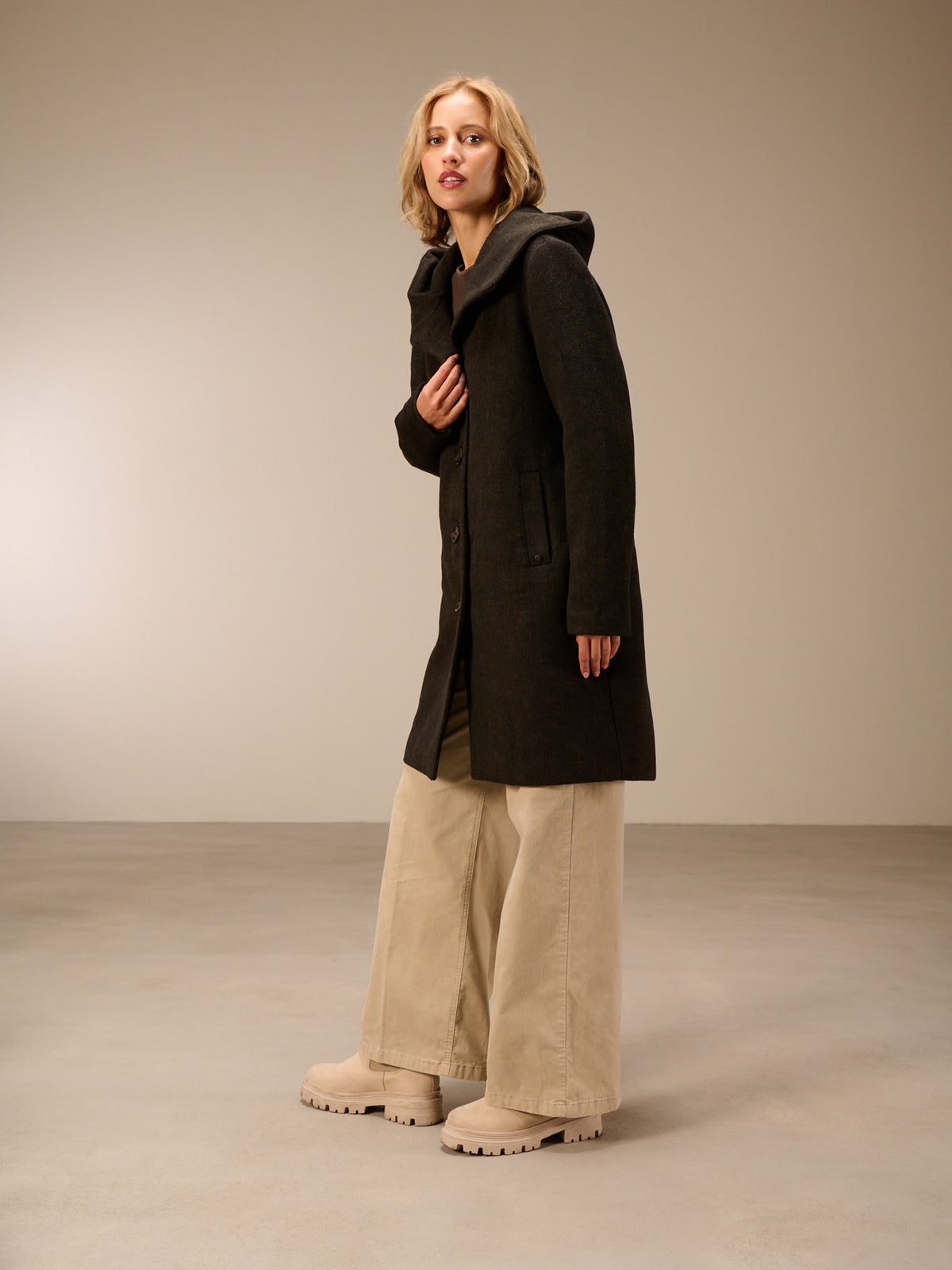 Cappotto con cappuccio