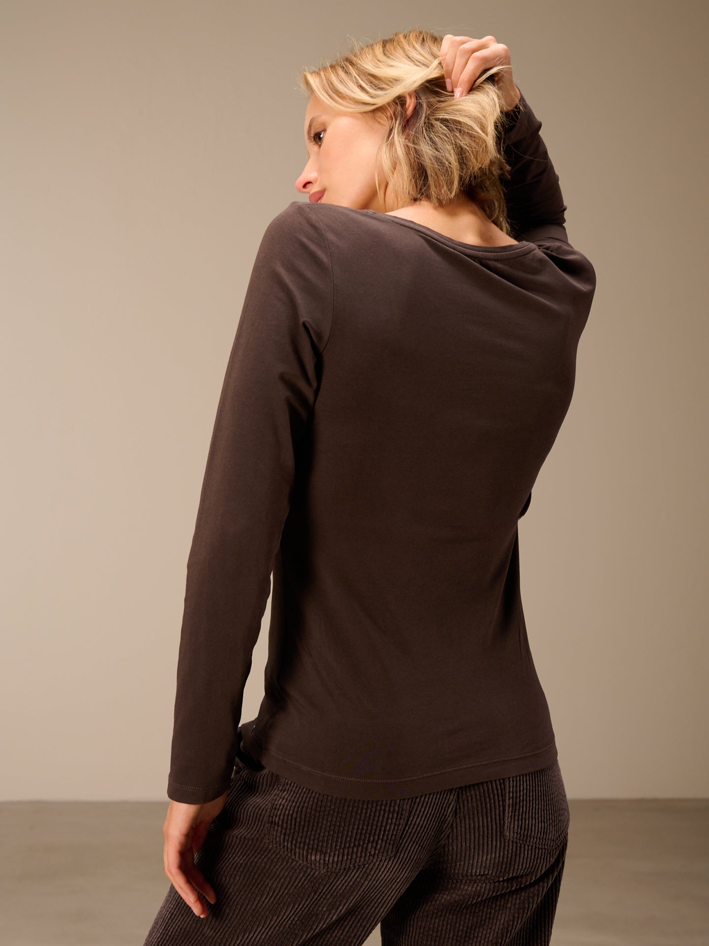 Round-neck shirt