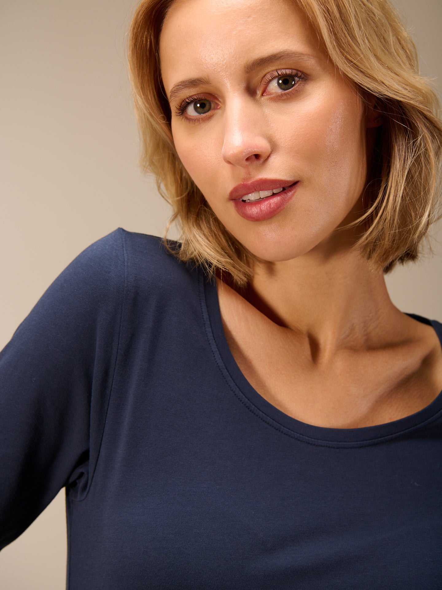 Round-neck shirt