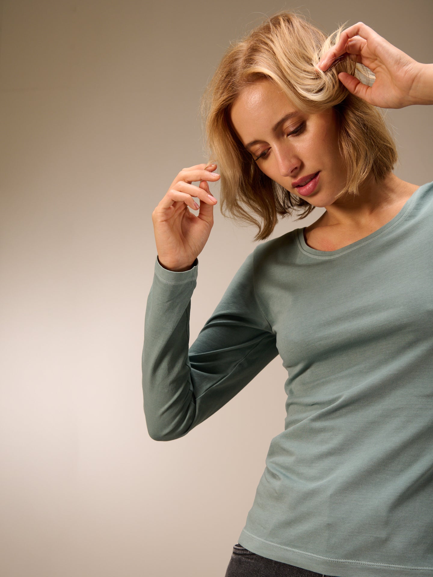 Round-neck shirt
