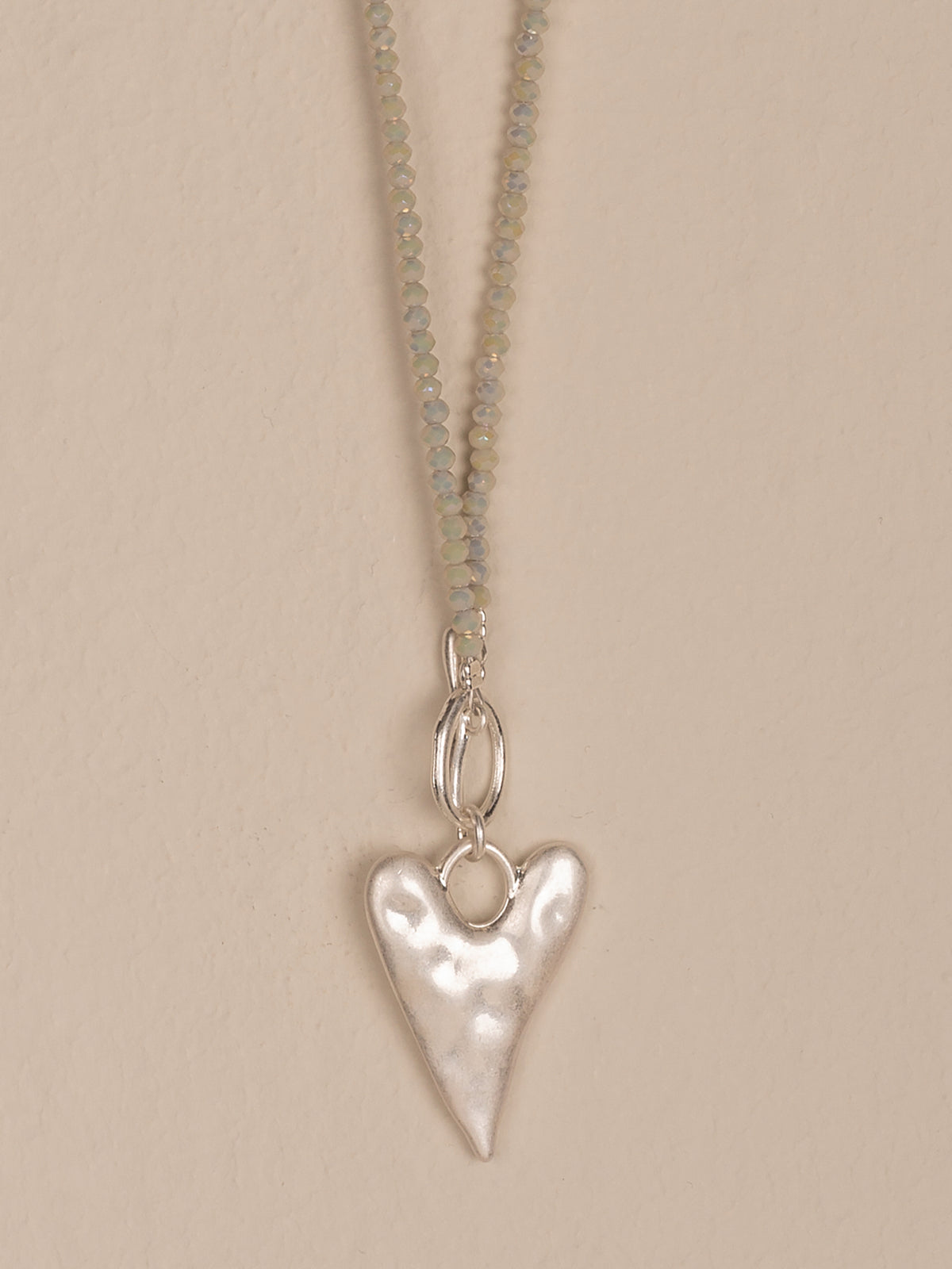 collier avec pendentif