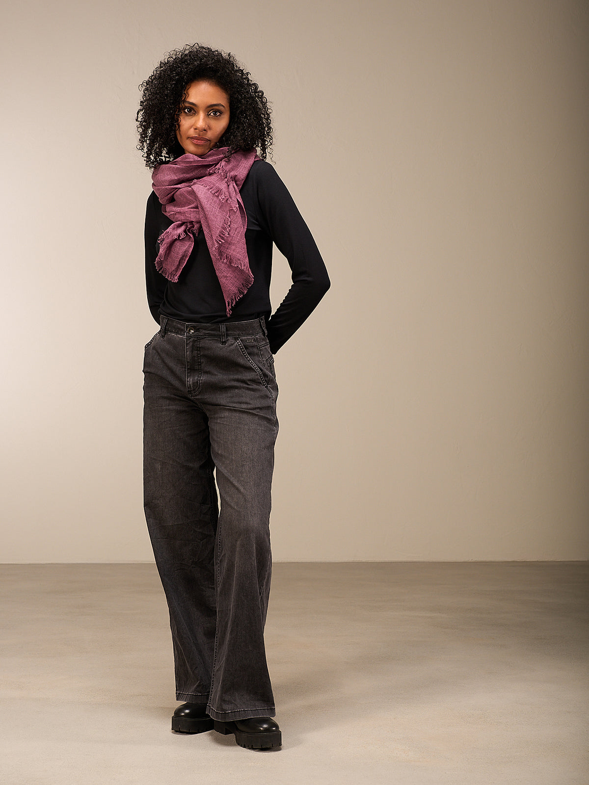 Wool scarf