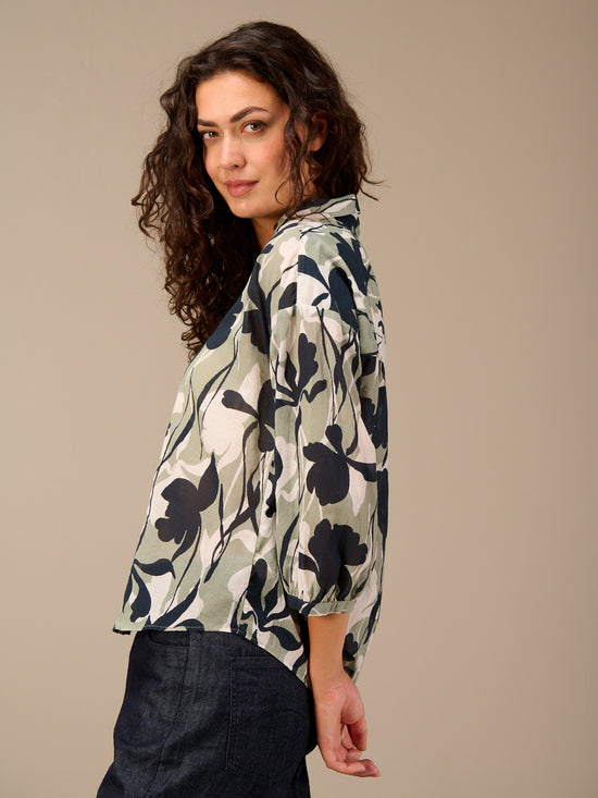 Bluse mit Knopfleiste