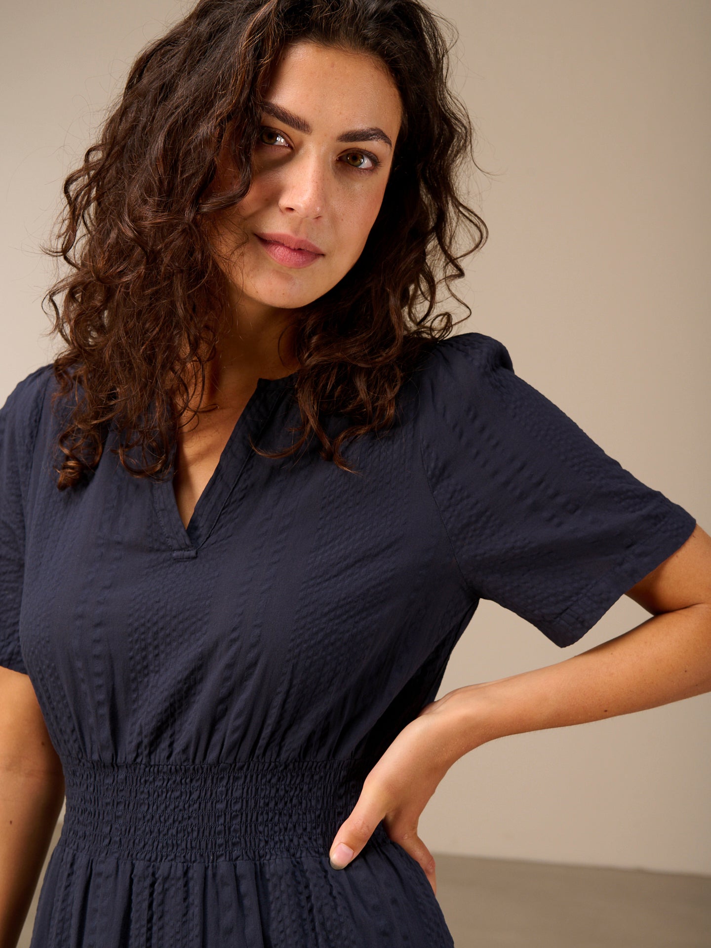 robe avec col en V
