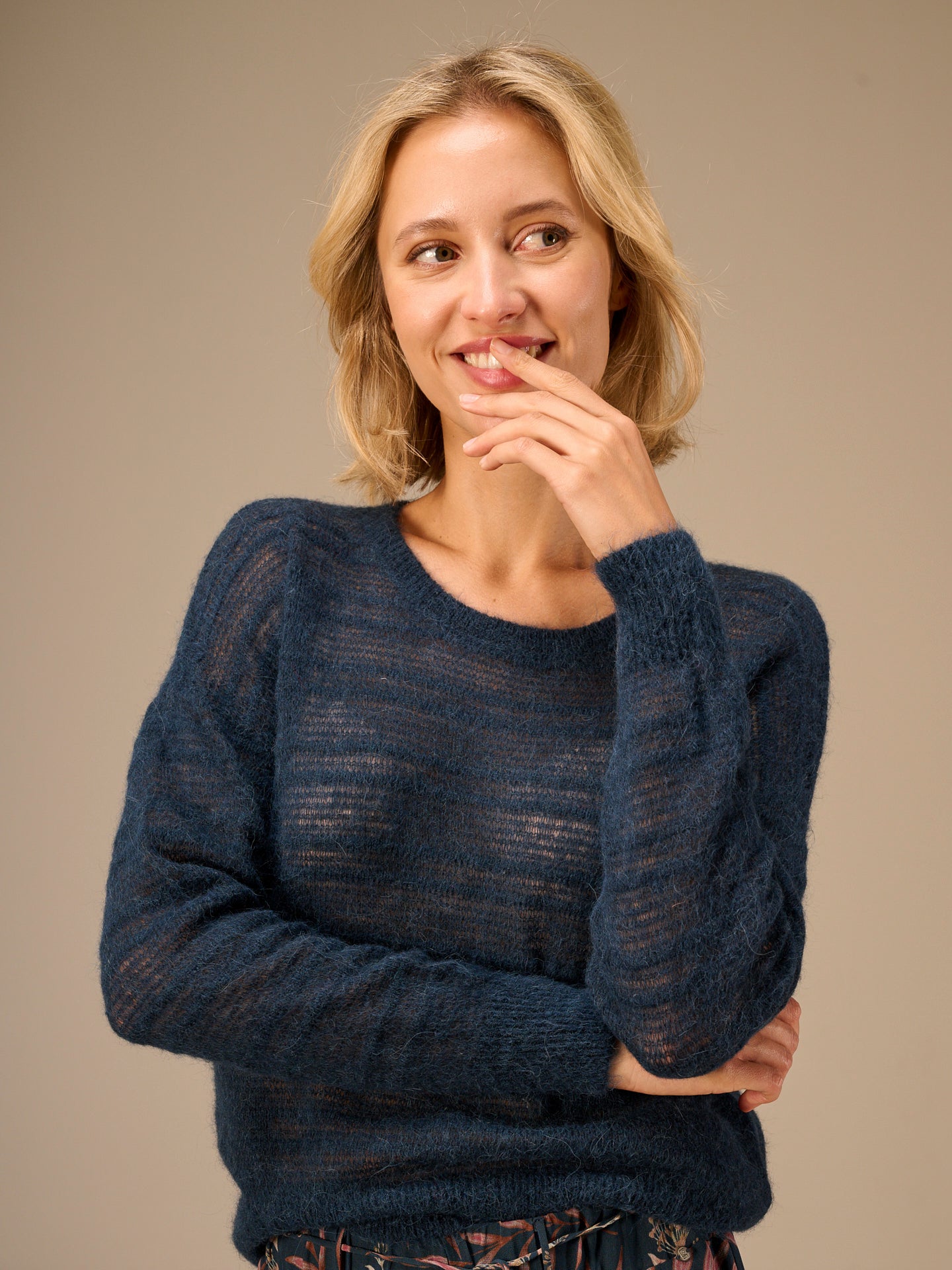 pull en mailles ajourée