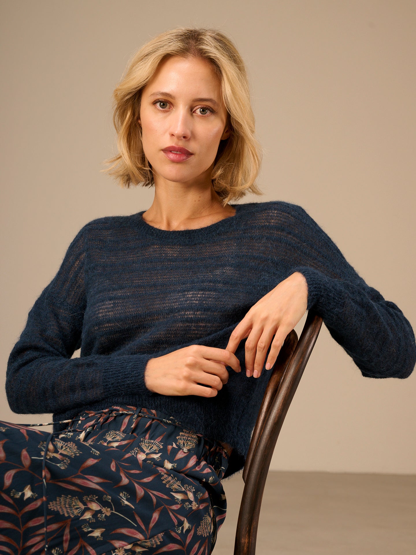 pull en mailles ajourée