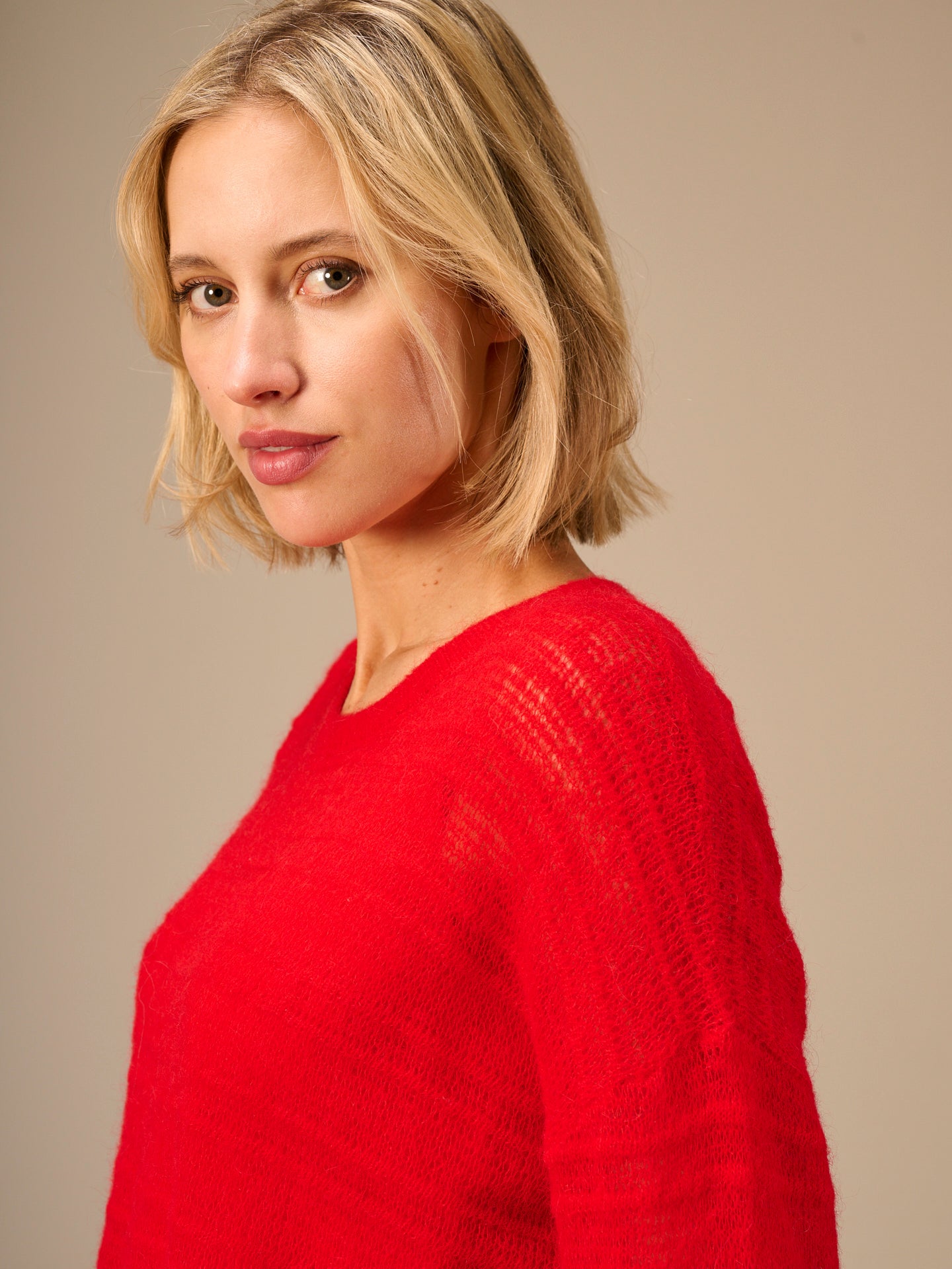 pull en mailles ajourée