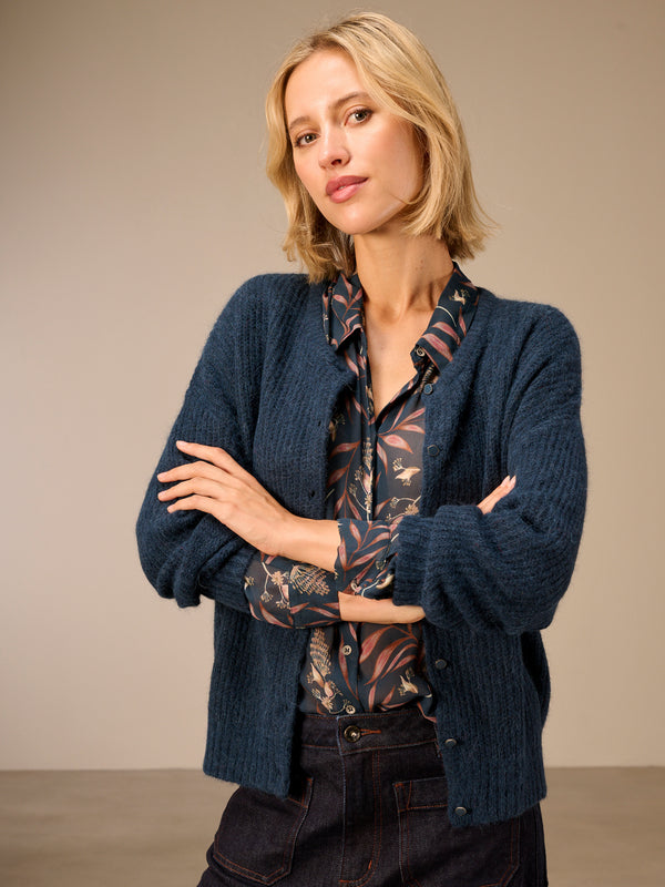 Strickjacke mit Rundhals