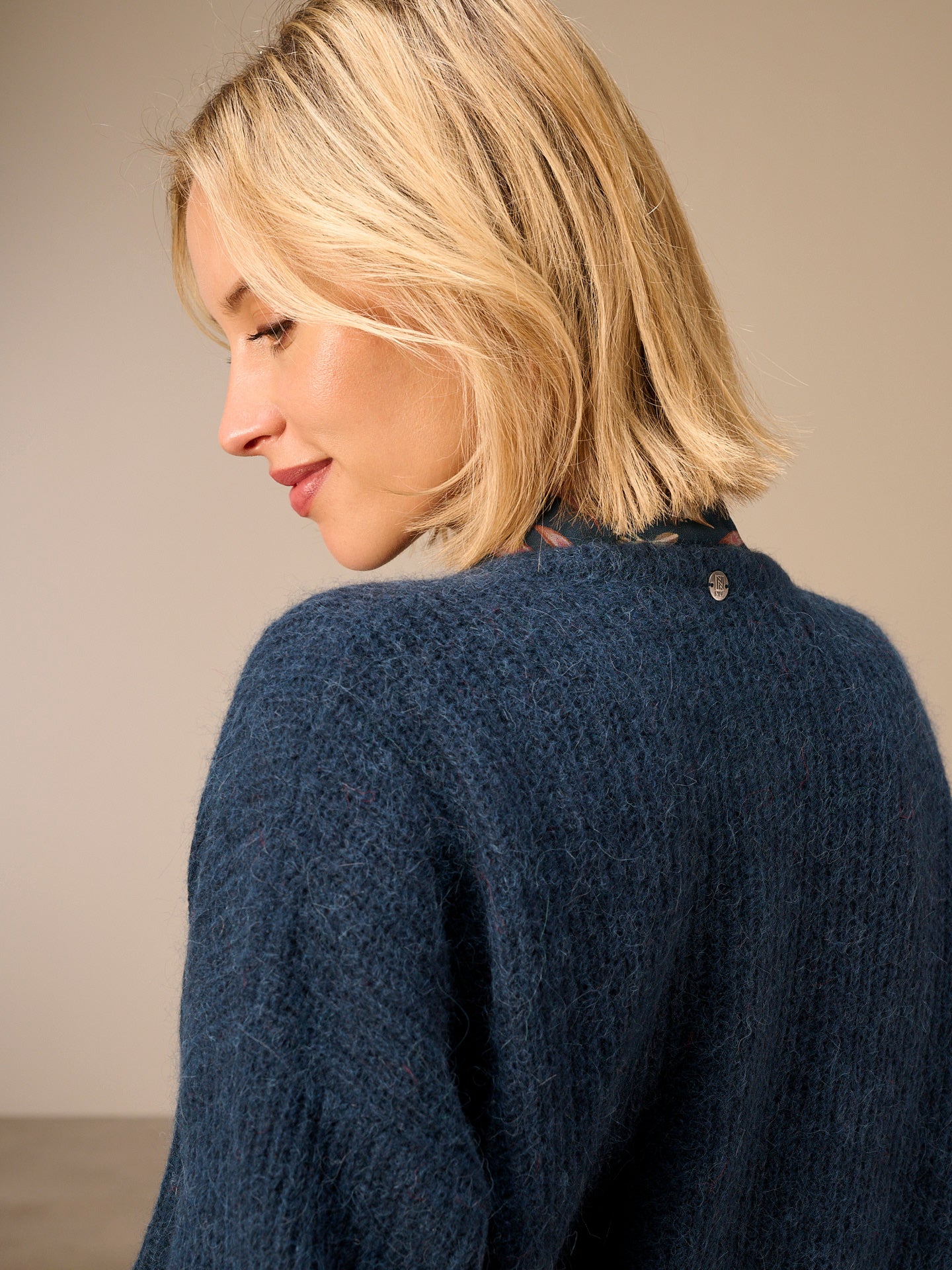 Giacca in maglia con scollo rotondo