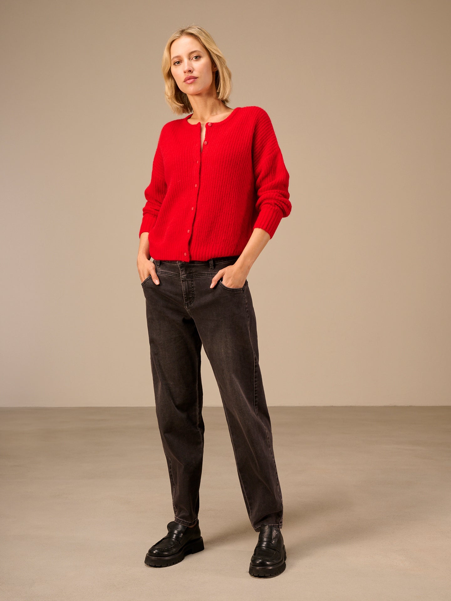 Giacca in maglia con scollo rotondo