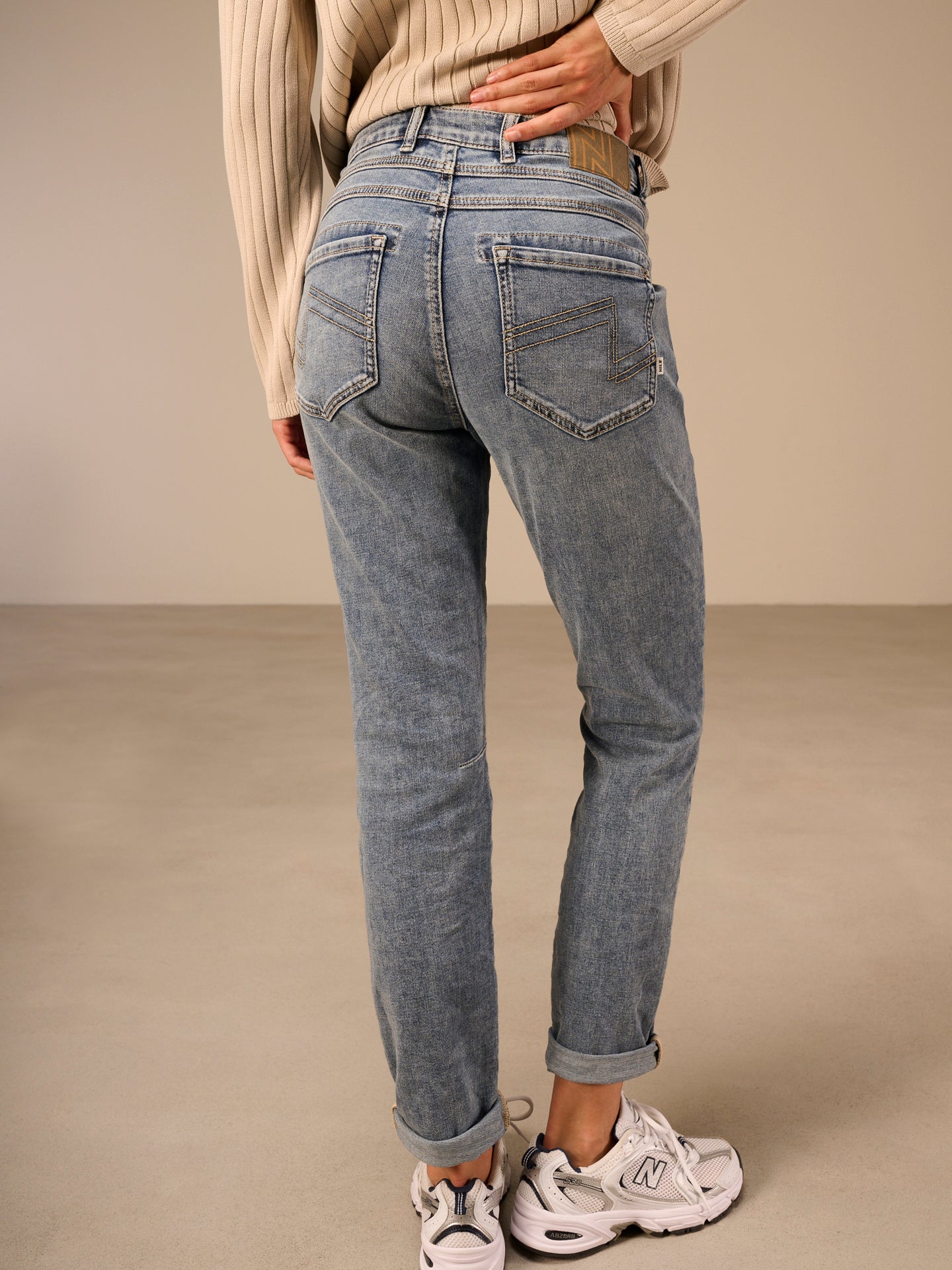 Tapered jeans