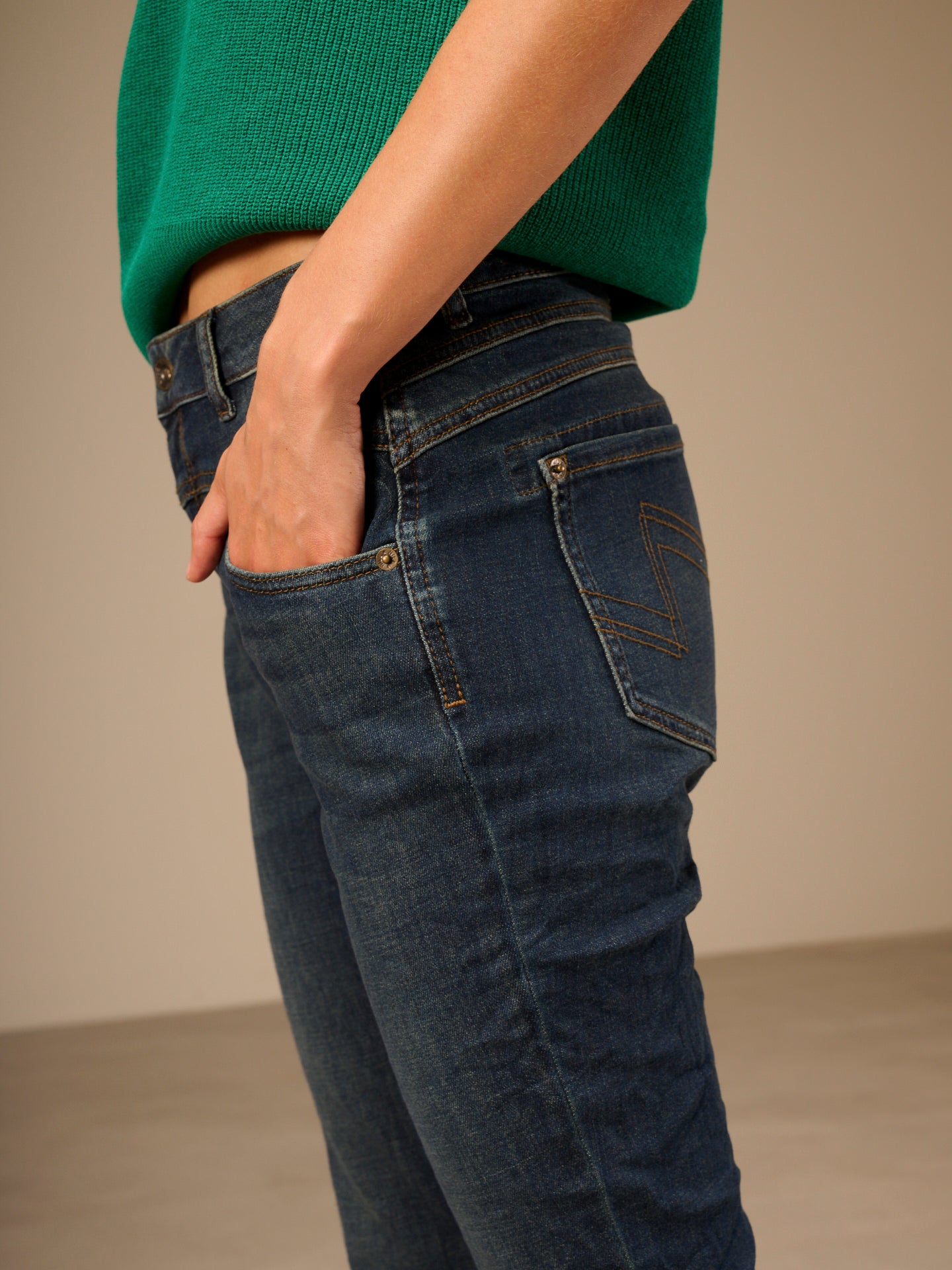 Tapered jeans