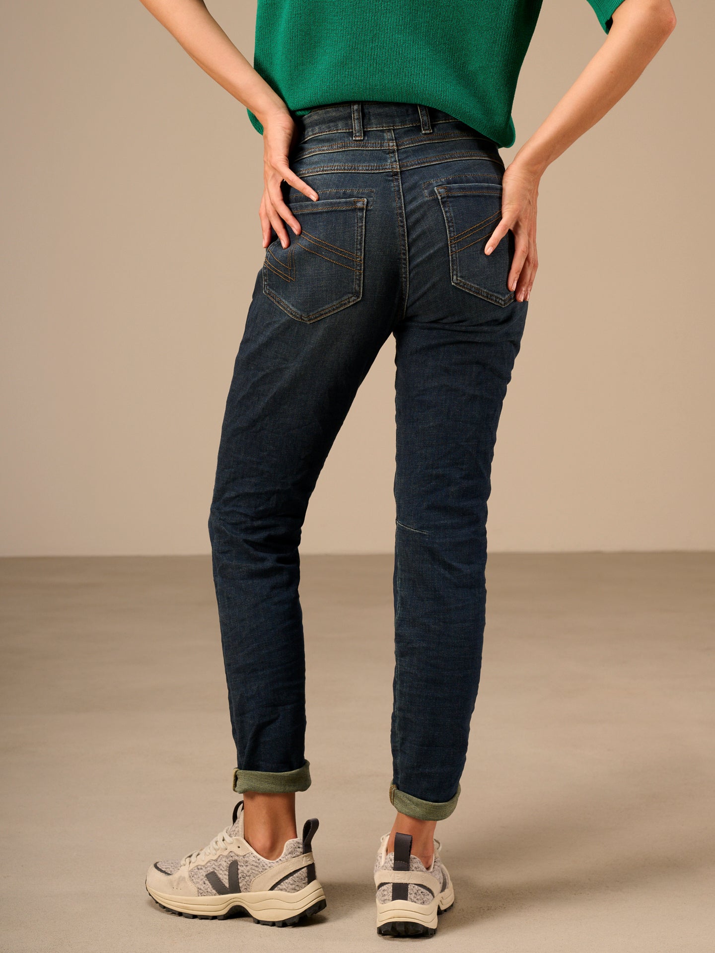 Tapered jeans