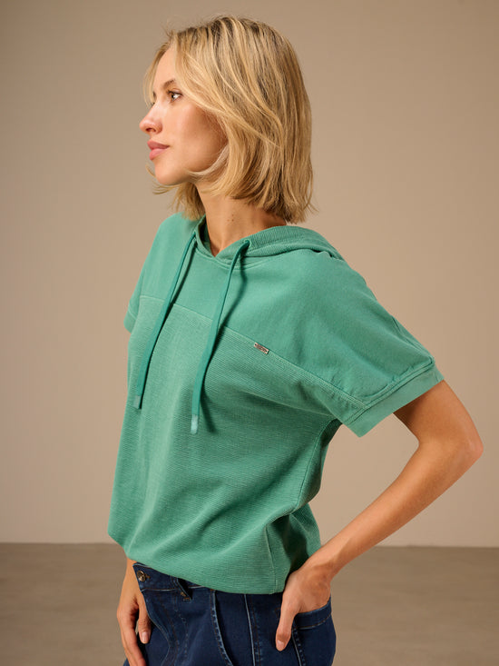 Shirt mit angeschnittenen Ärmeln