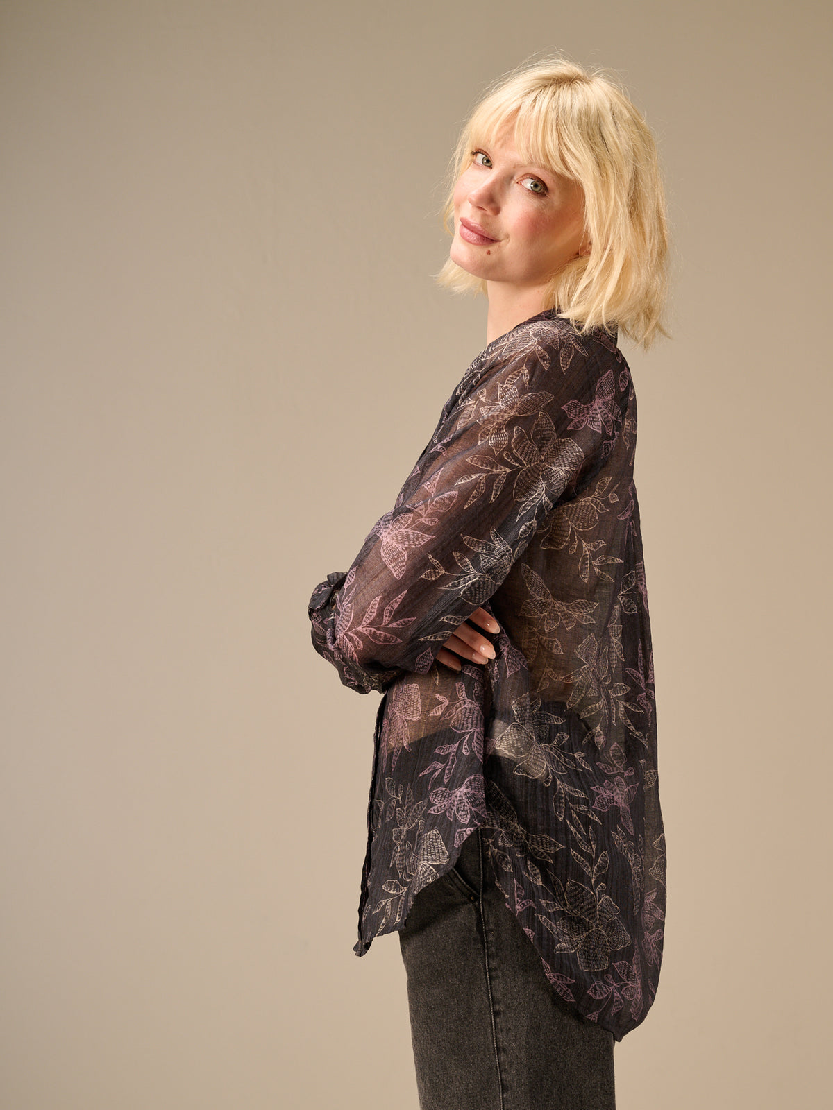 Blusa con abbottonatura