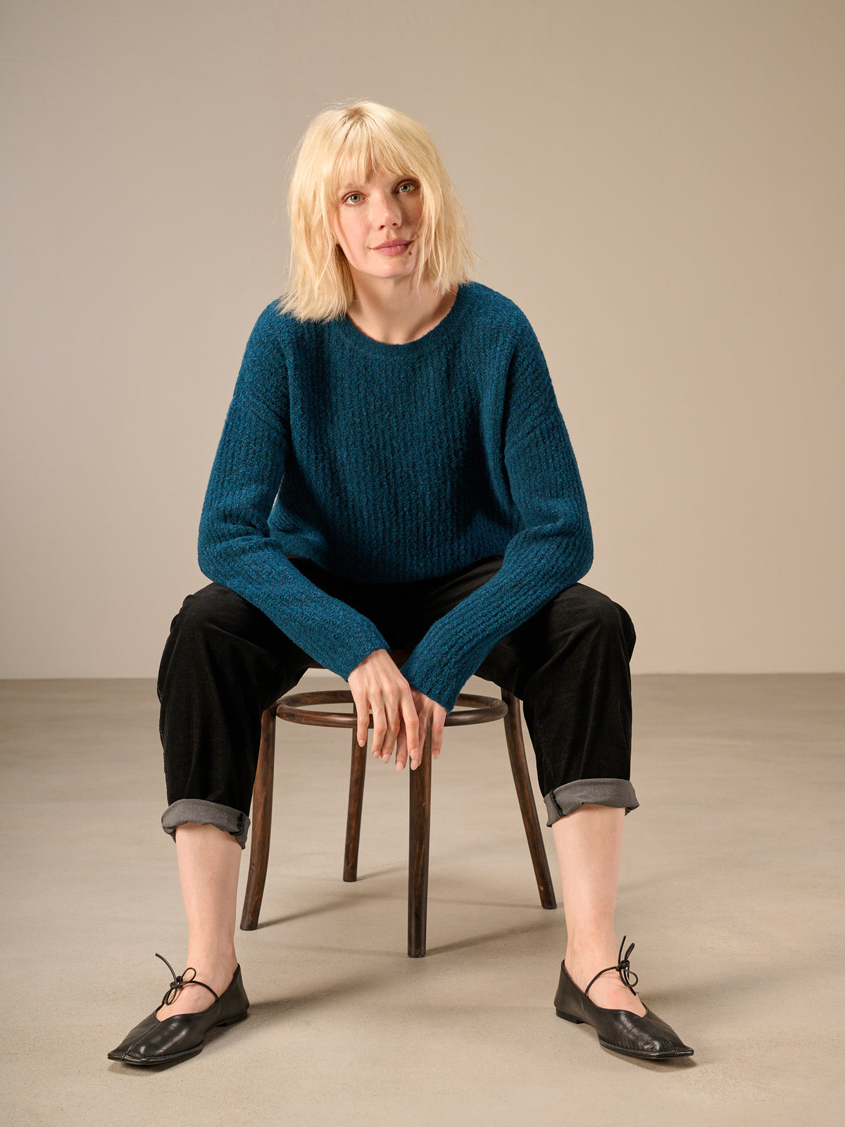 Knitted sweater with wool