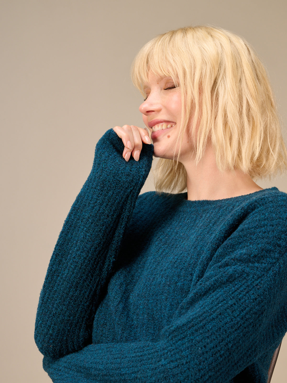 Knitted sweater with wool
