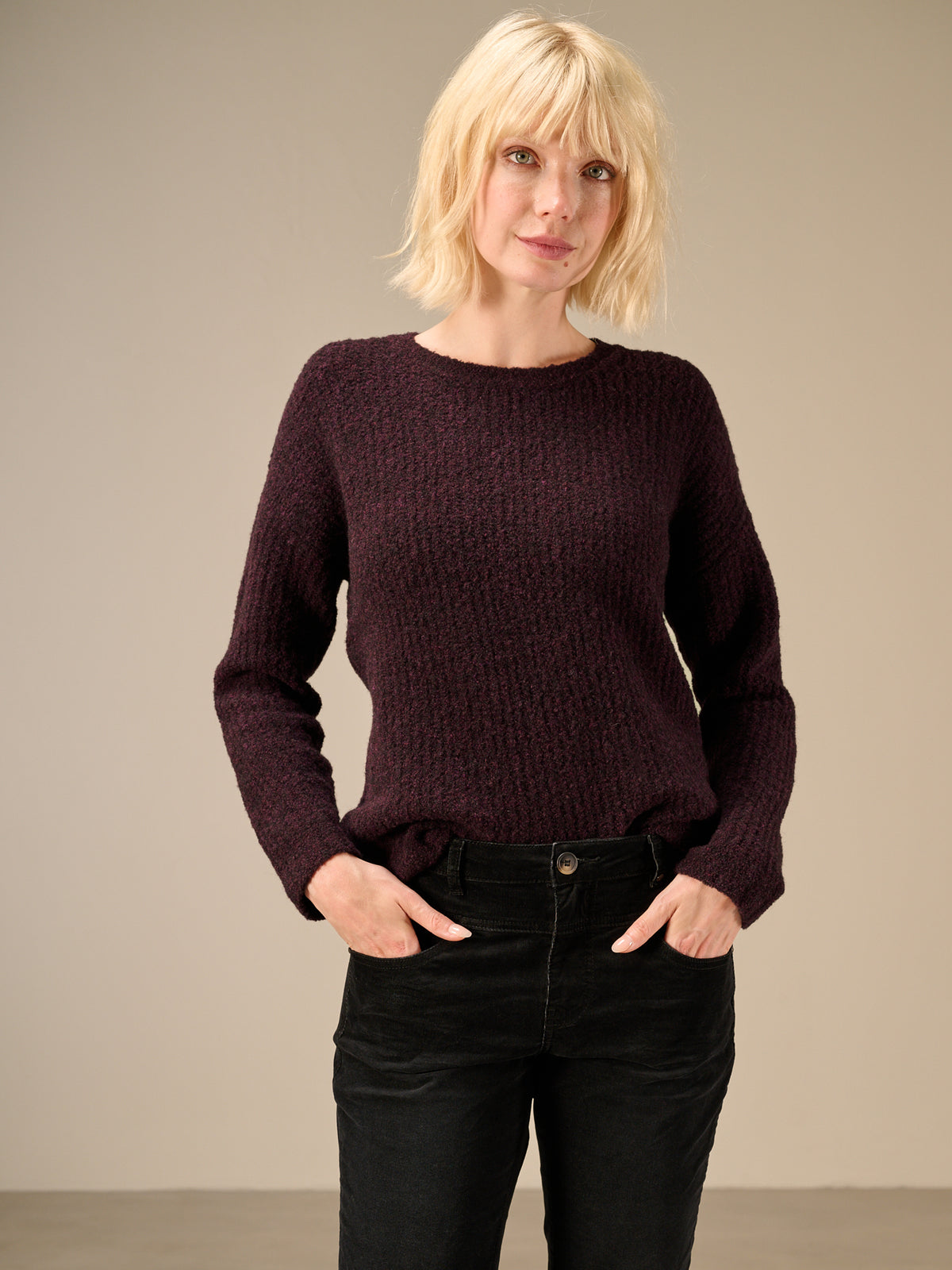 Knitted sweater with wool