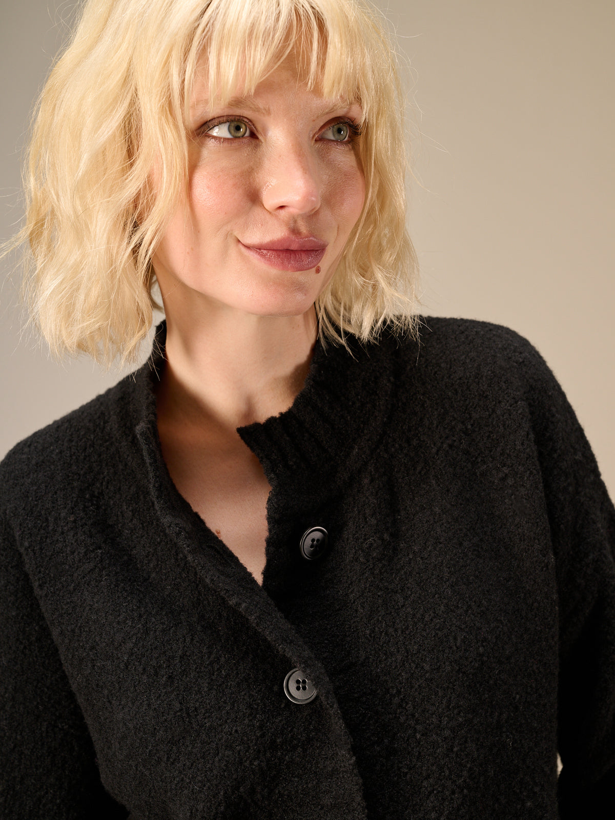 Strickjacke  mit Wolle